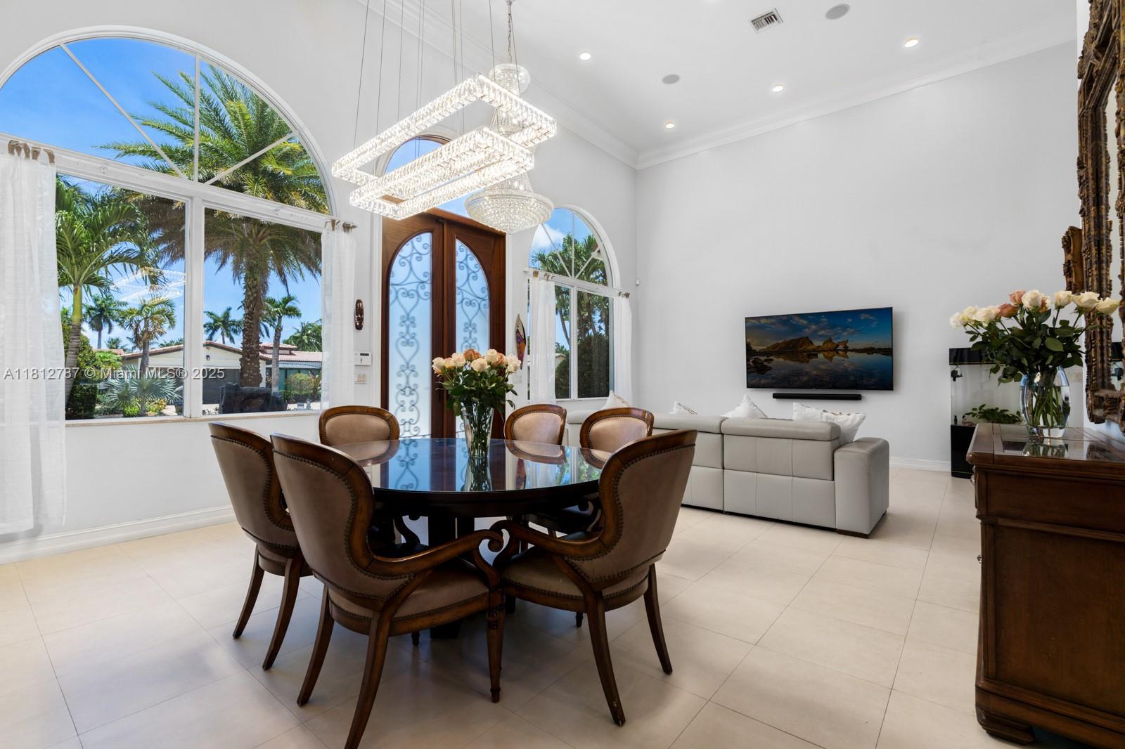 VENETIAN ISLES 3RD SEC - Residential