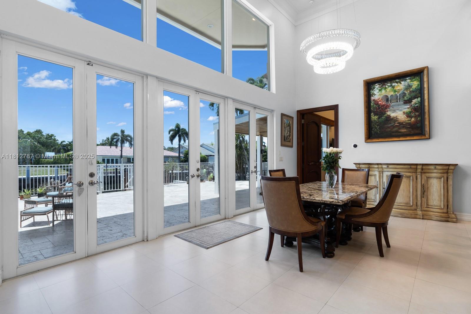 VENETIAN ISLES 3RD SEC - Residential