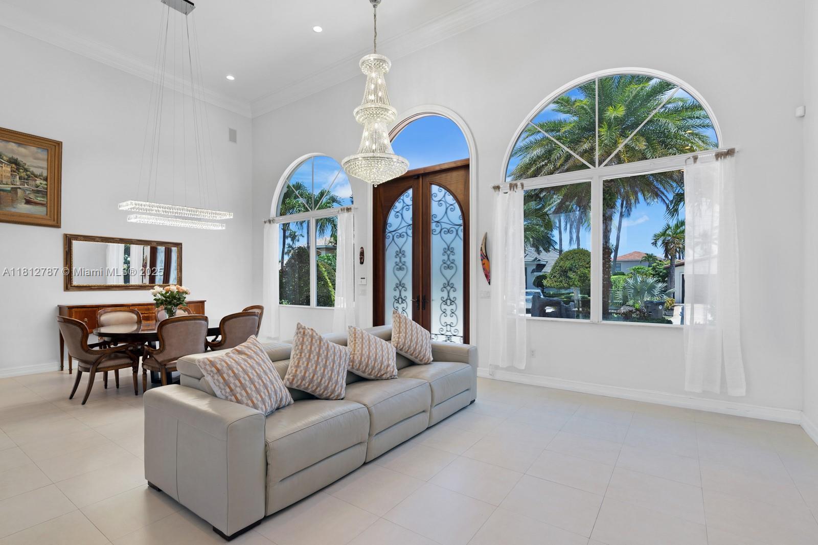 VENETIAN ISLES 3RD SEC - Residential