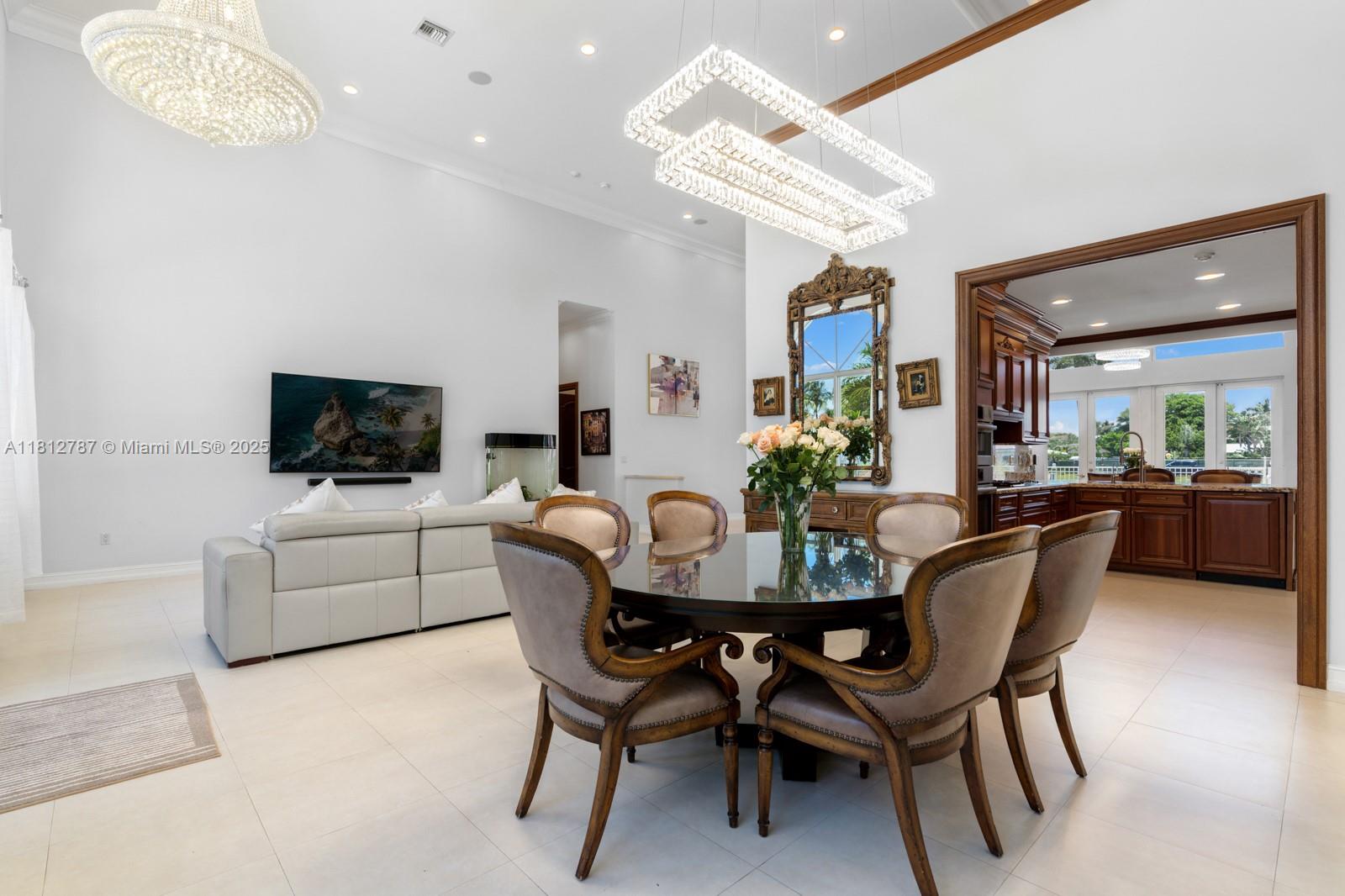 VENETIAN ISLES 3RD SEC - Residential