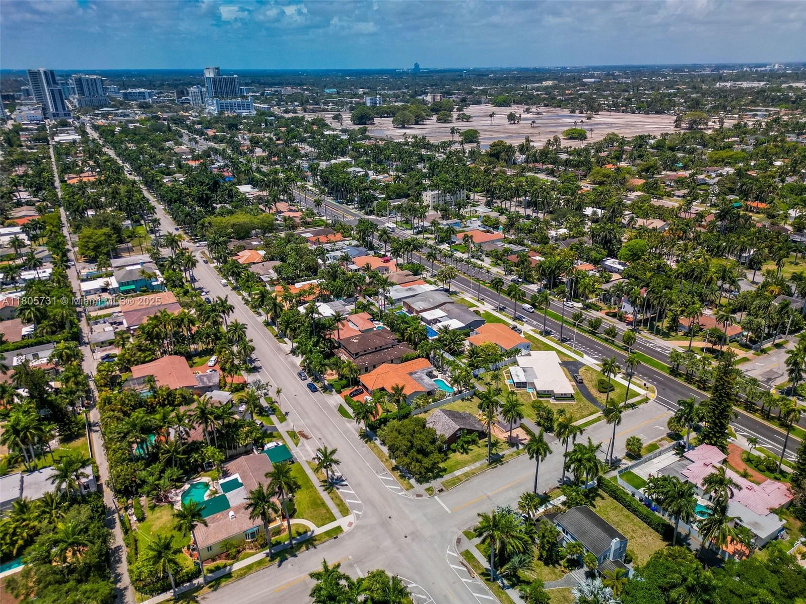 HOLLYWOOD LAKES SECTION - Residential