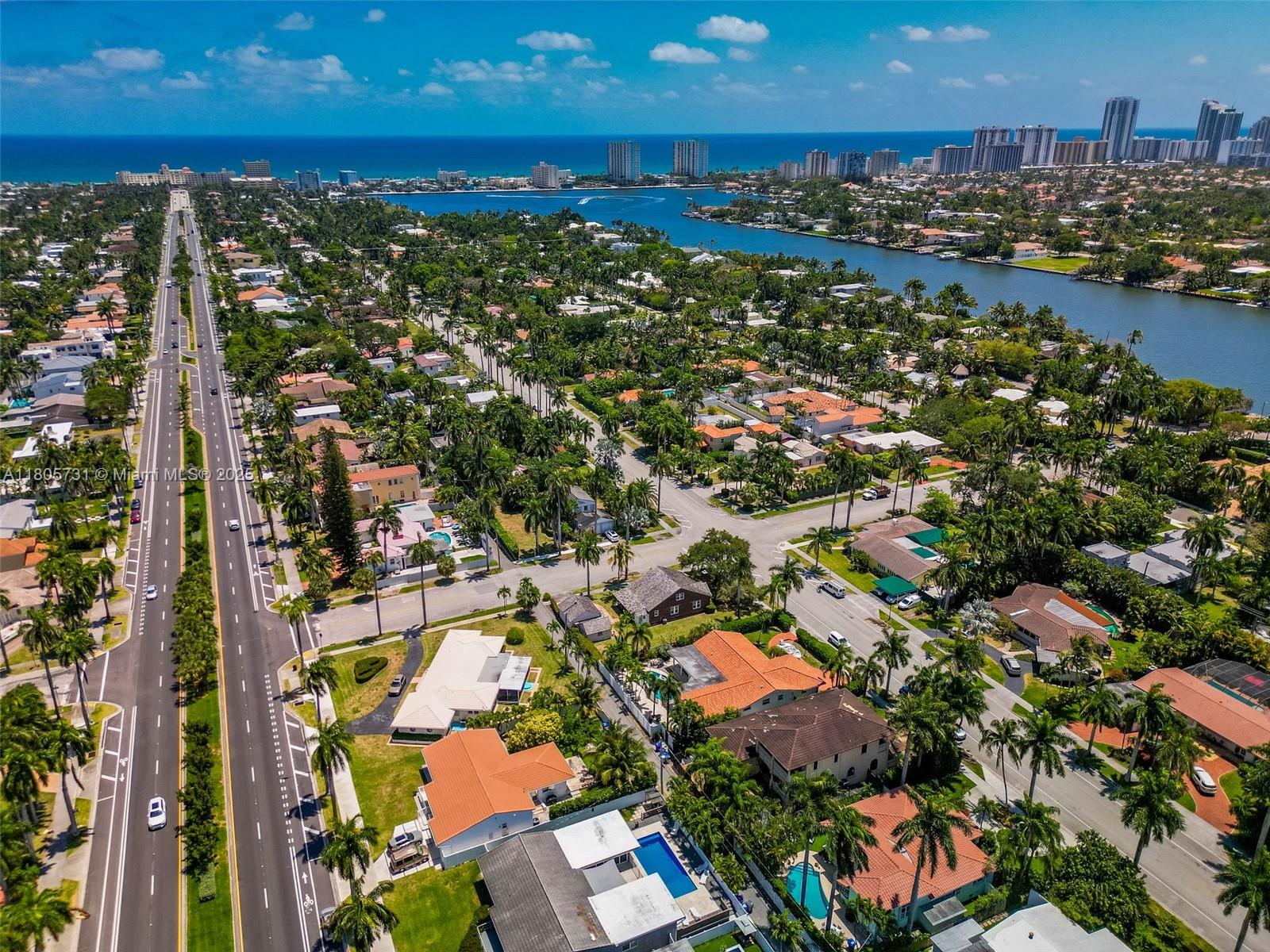 HOLLYWOOD LAKES SECTION - Residential