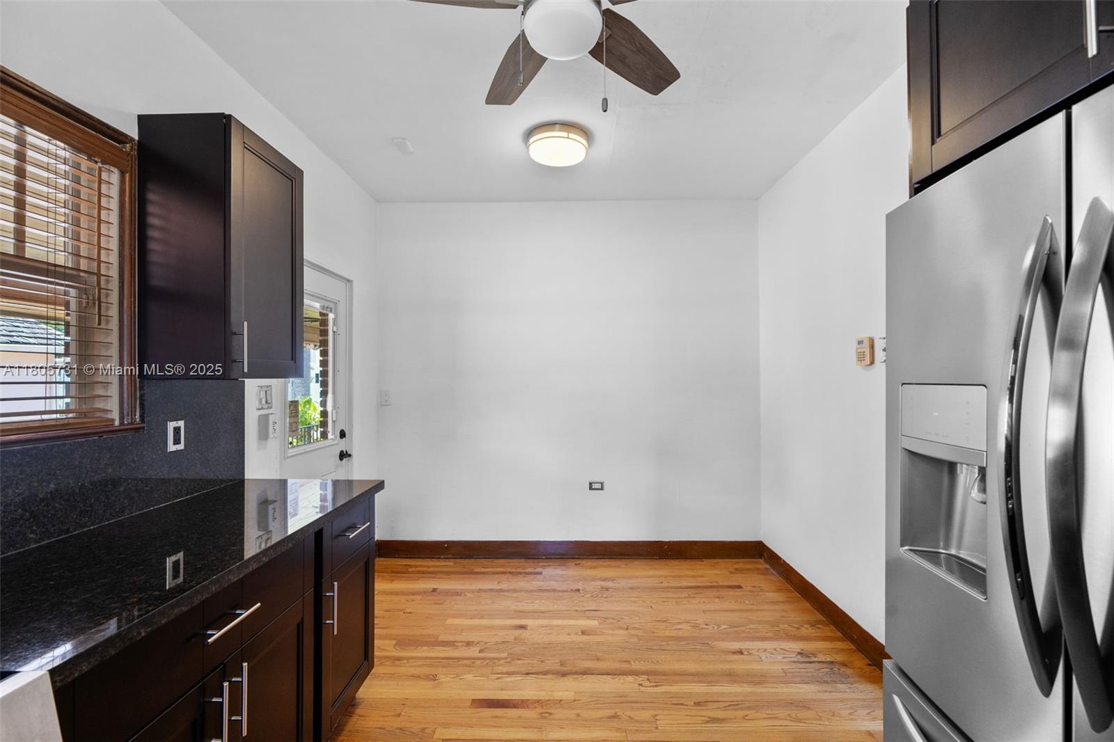 HOLLYWOOD LAKES SECTION - Residential