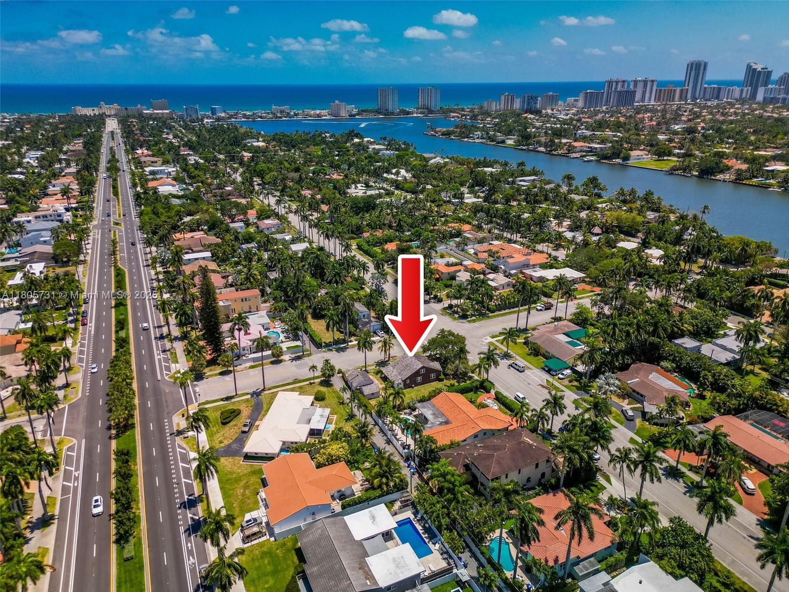 HOLLYWOOD LAKES SECTION - Residential