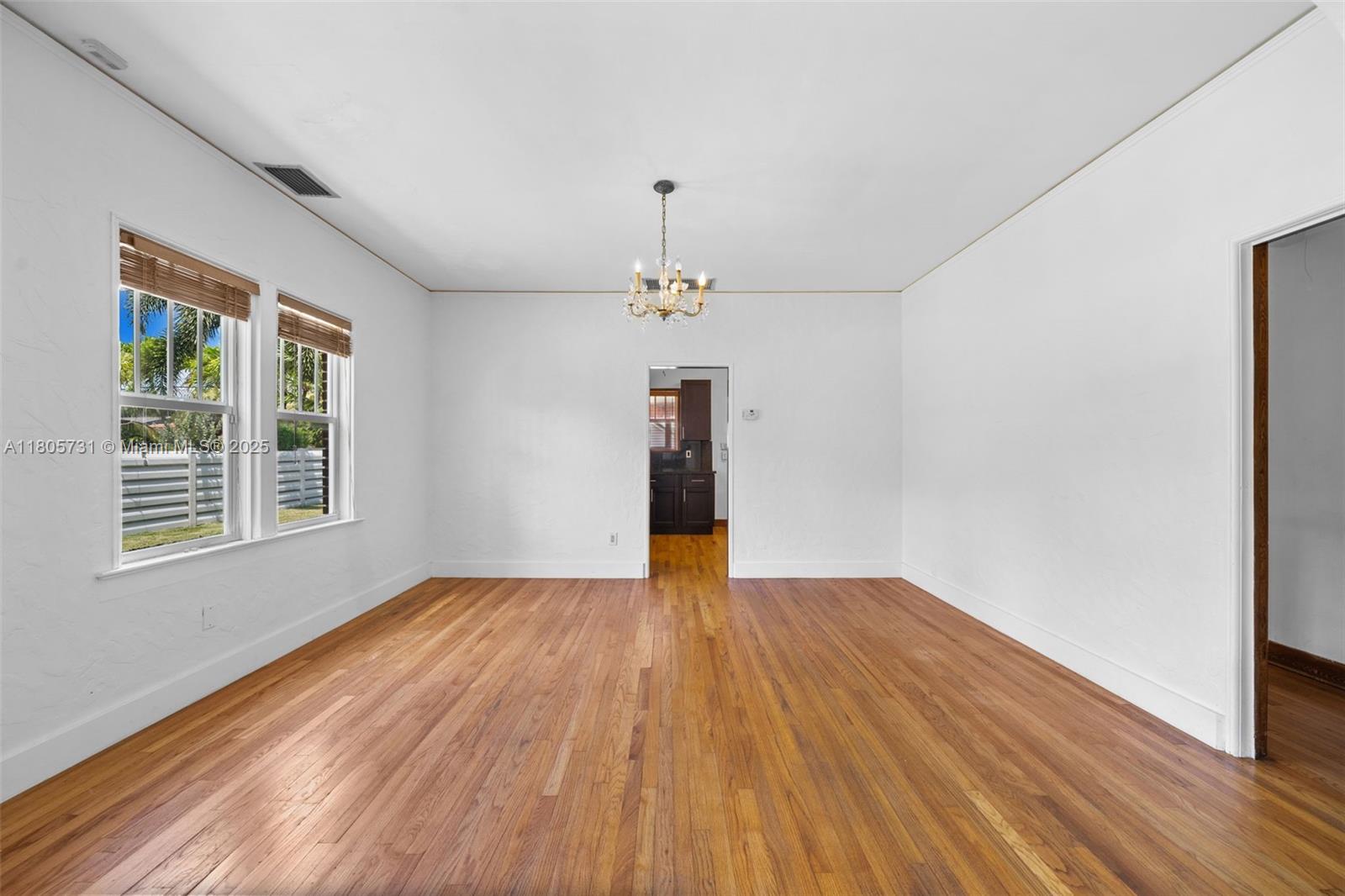 HOLLYWOOD LAKES SECTION - Residential
