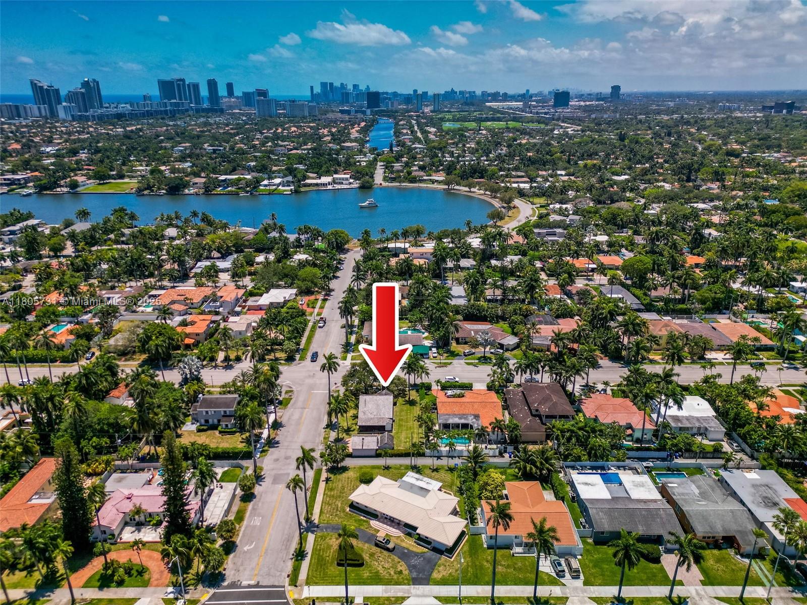 HOLLYWOOD LAKES SECTION - Residential