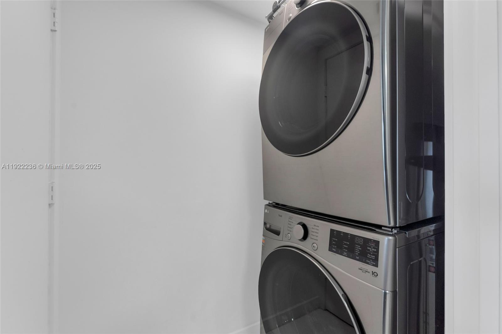 ICON BRICKELL NO TWO - Residential Lease