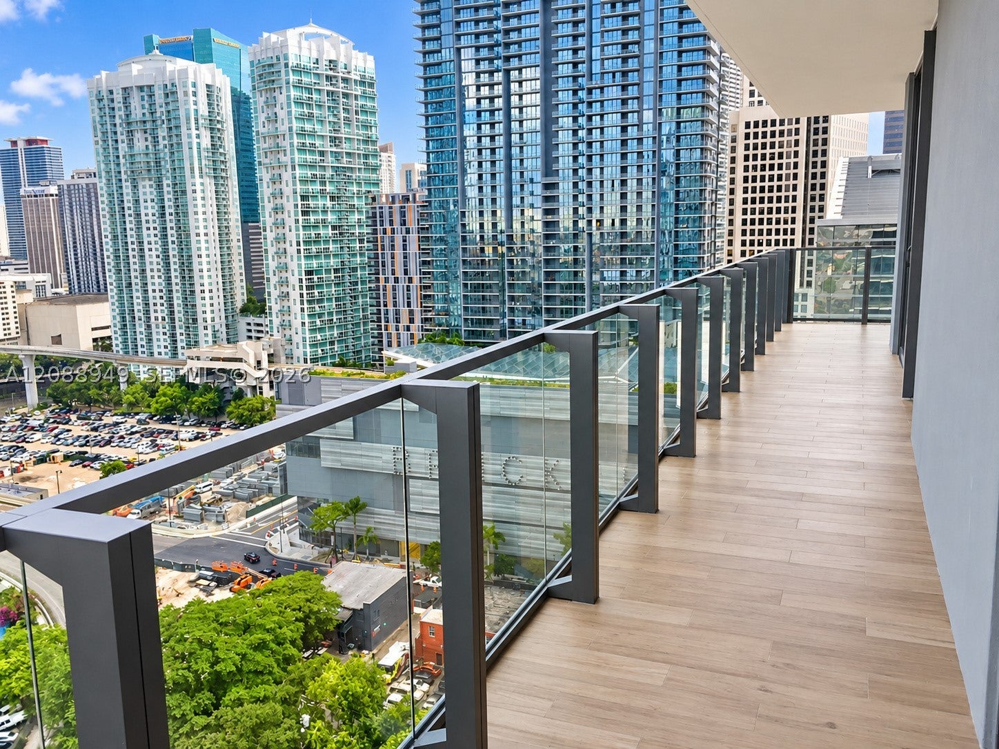 88 SW 7th St 1711