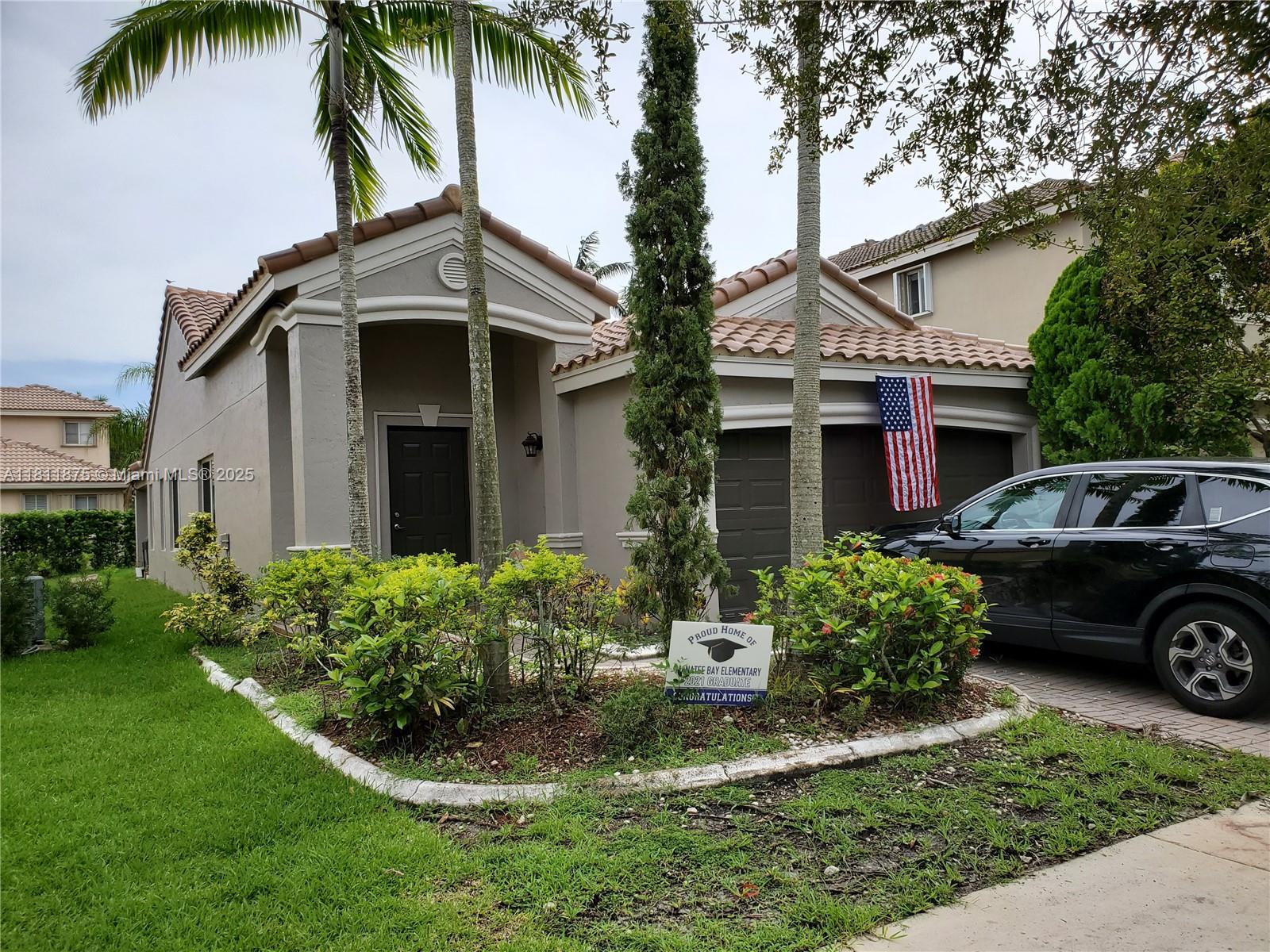 Rental Property at 1070 Golden Cane Dr, Weston, Broward County, Florida - Bedrooms: 3 
Bathrooms: 2  - $4,000 MO.