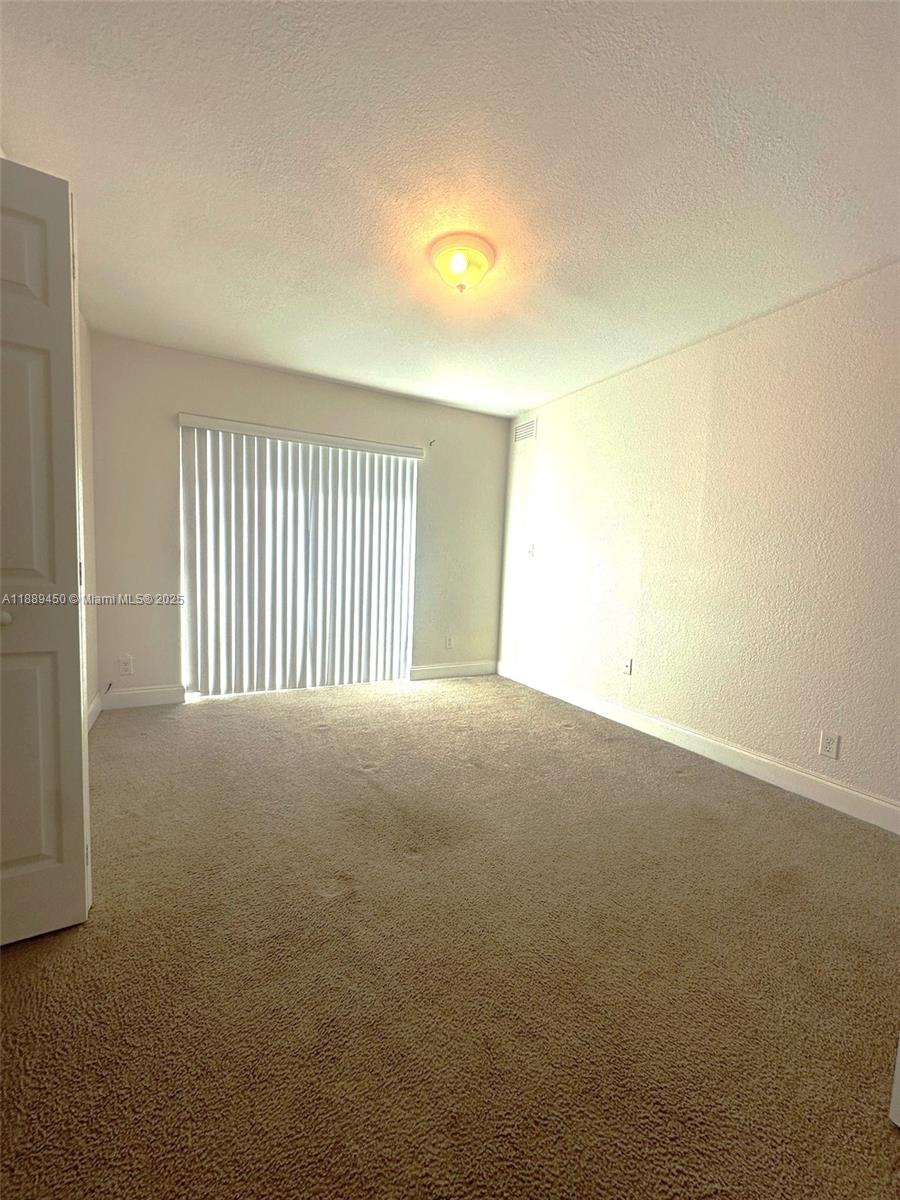 SUNDANCE AT PLANTATION CO - Residential Lease