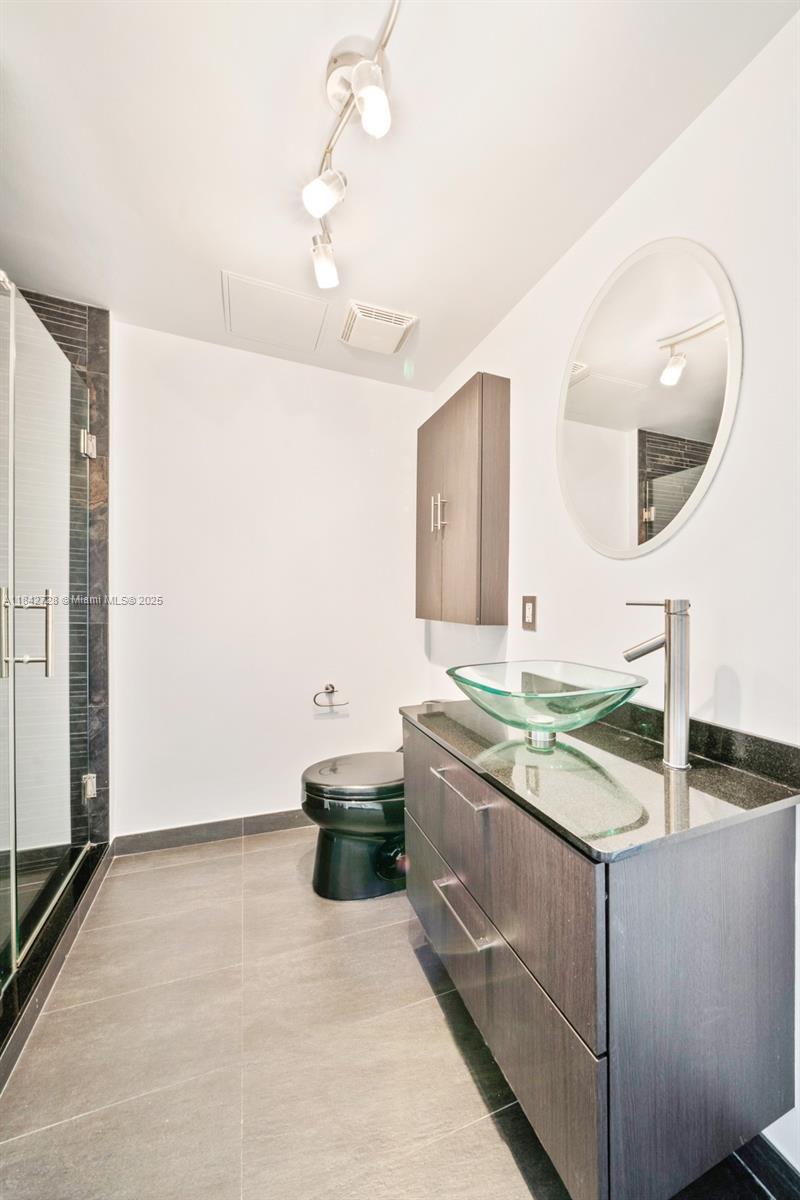 690 SW 1st Court 1001