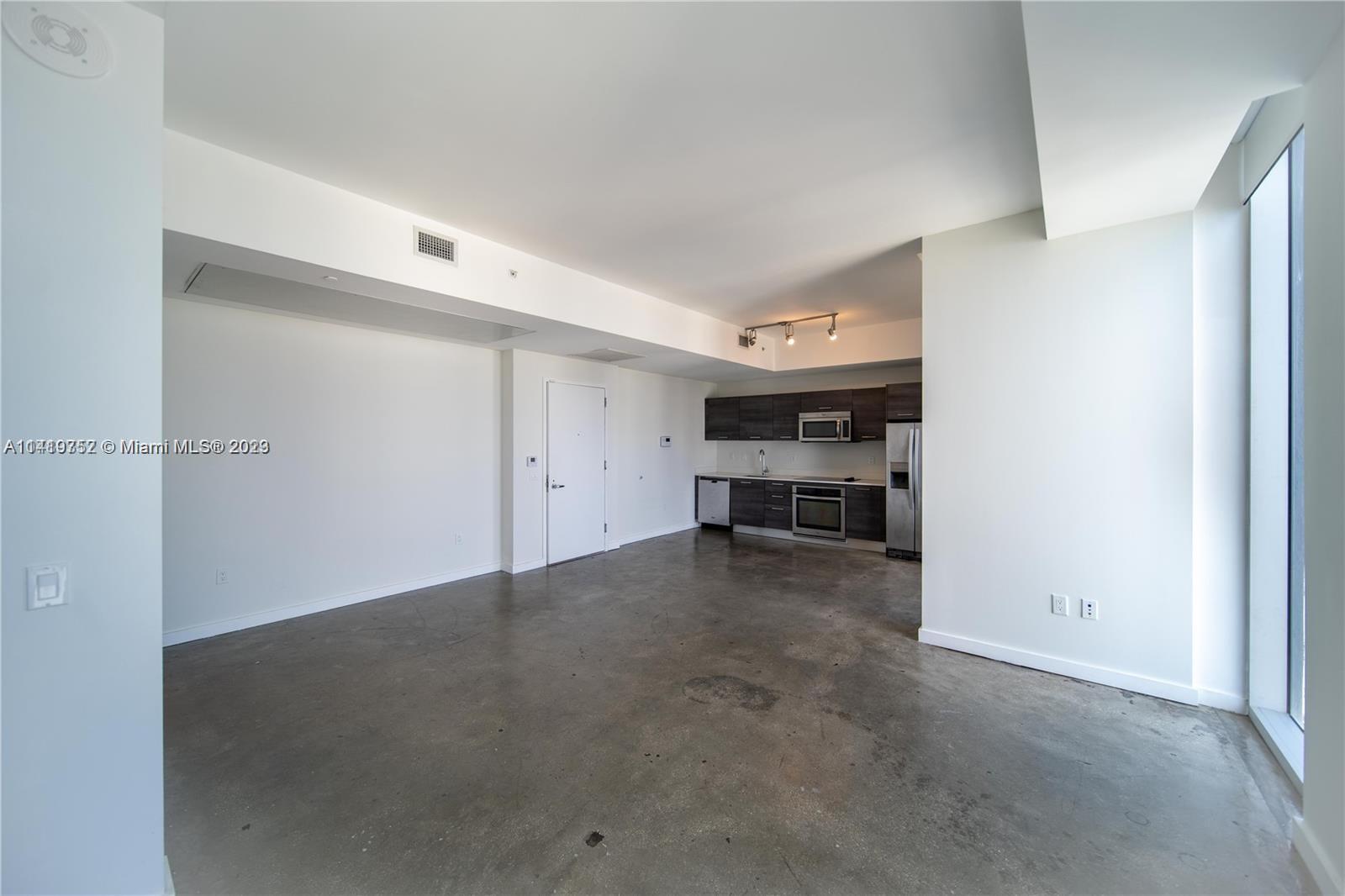 CENTRO CONDO - Residential Lease