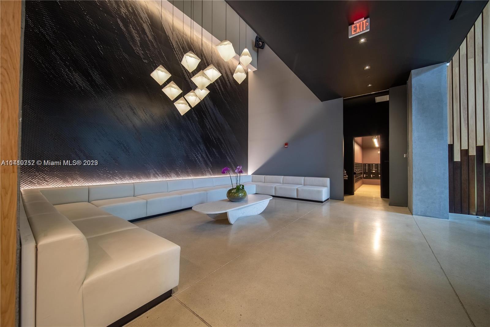 CENTRO CONDO - Residential Lease