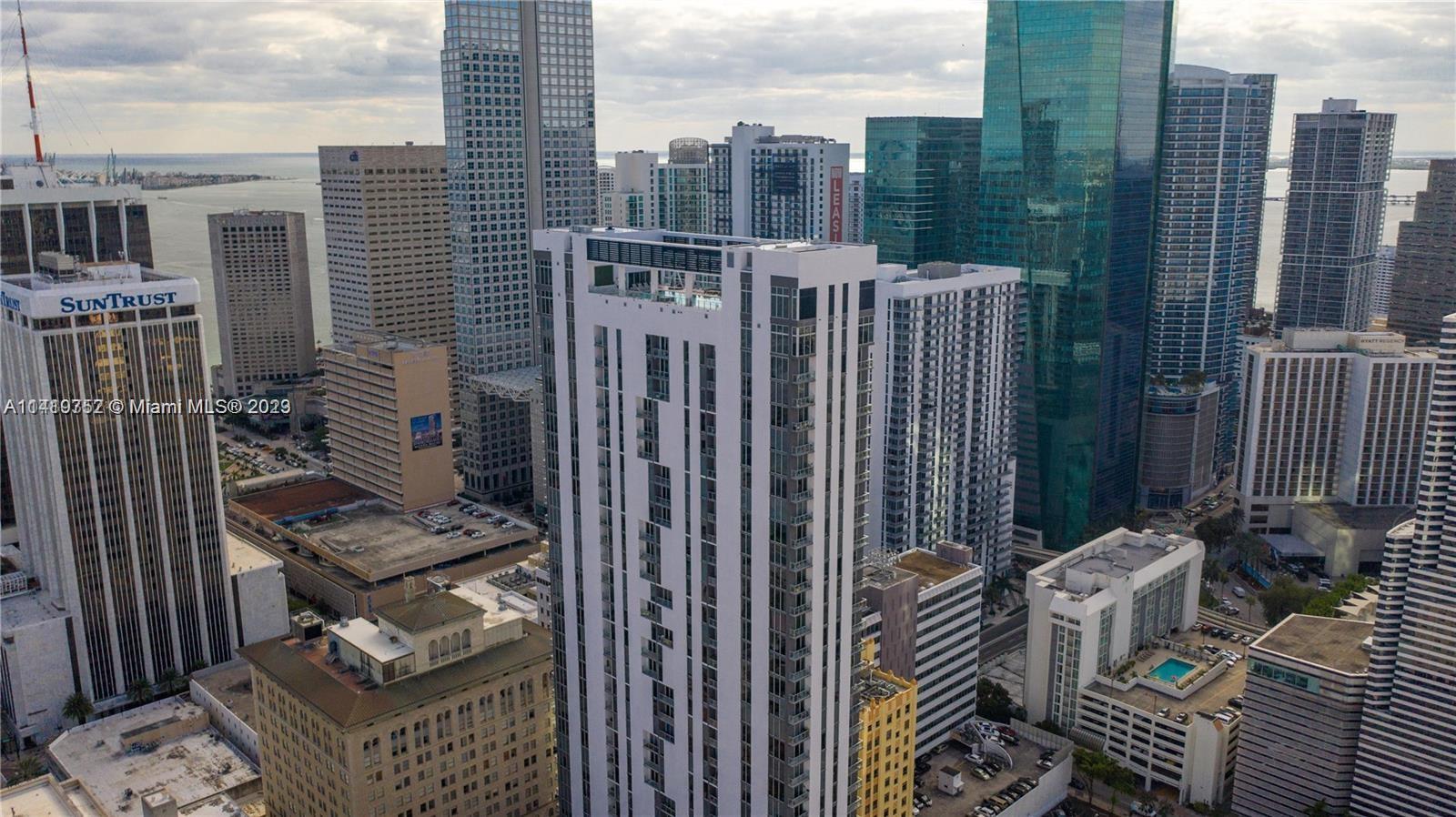 CENTRO CONDO - Residential Lease