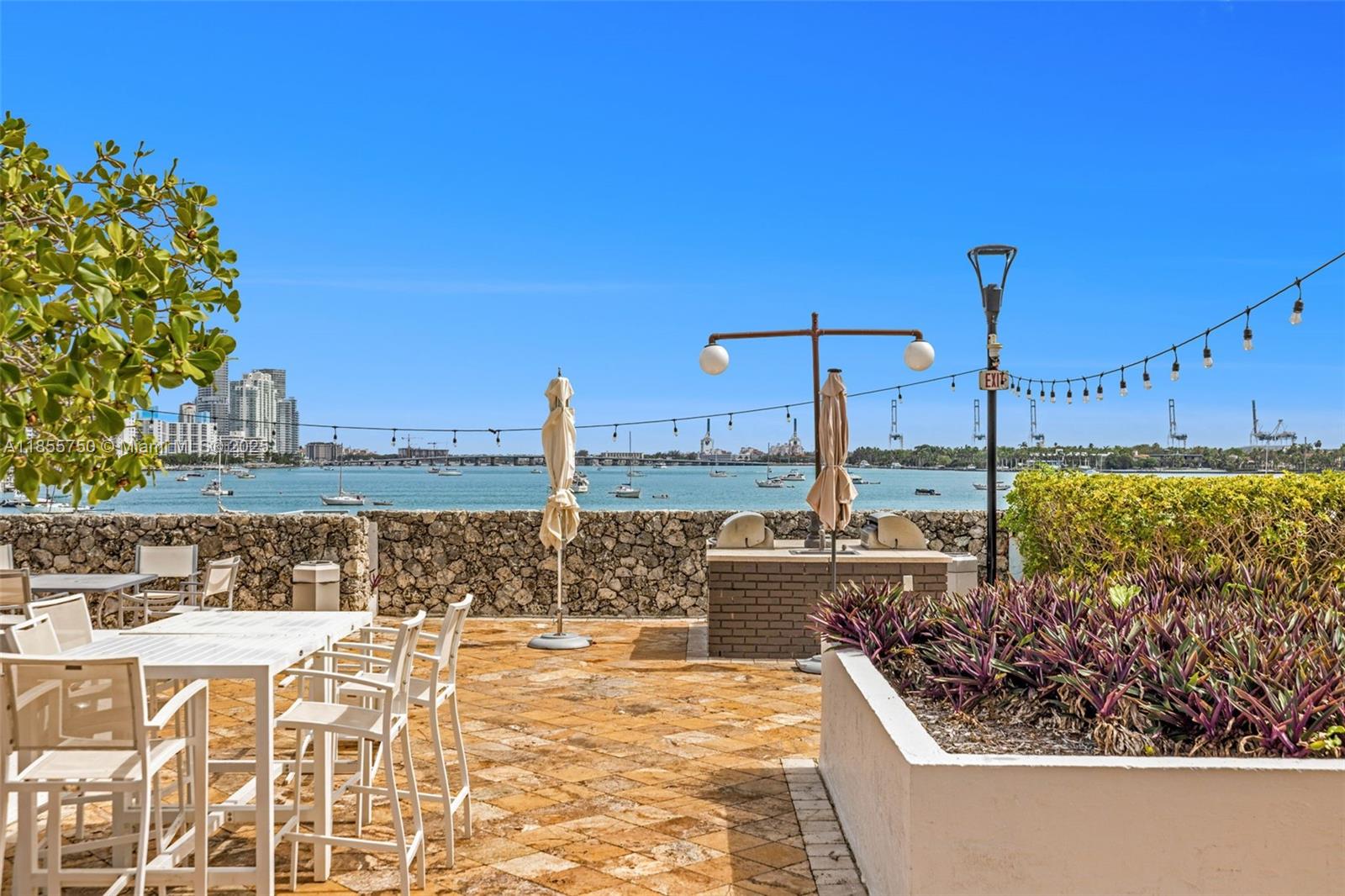 COSTA BRAVA CONDO - Residential