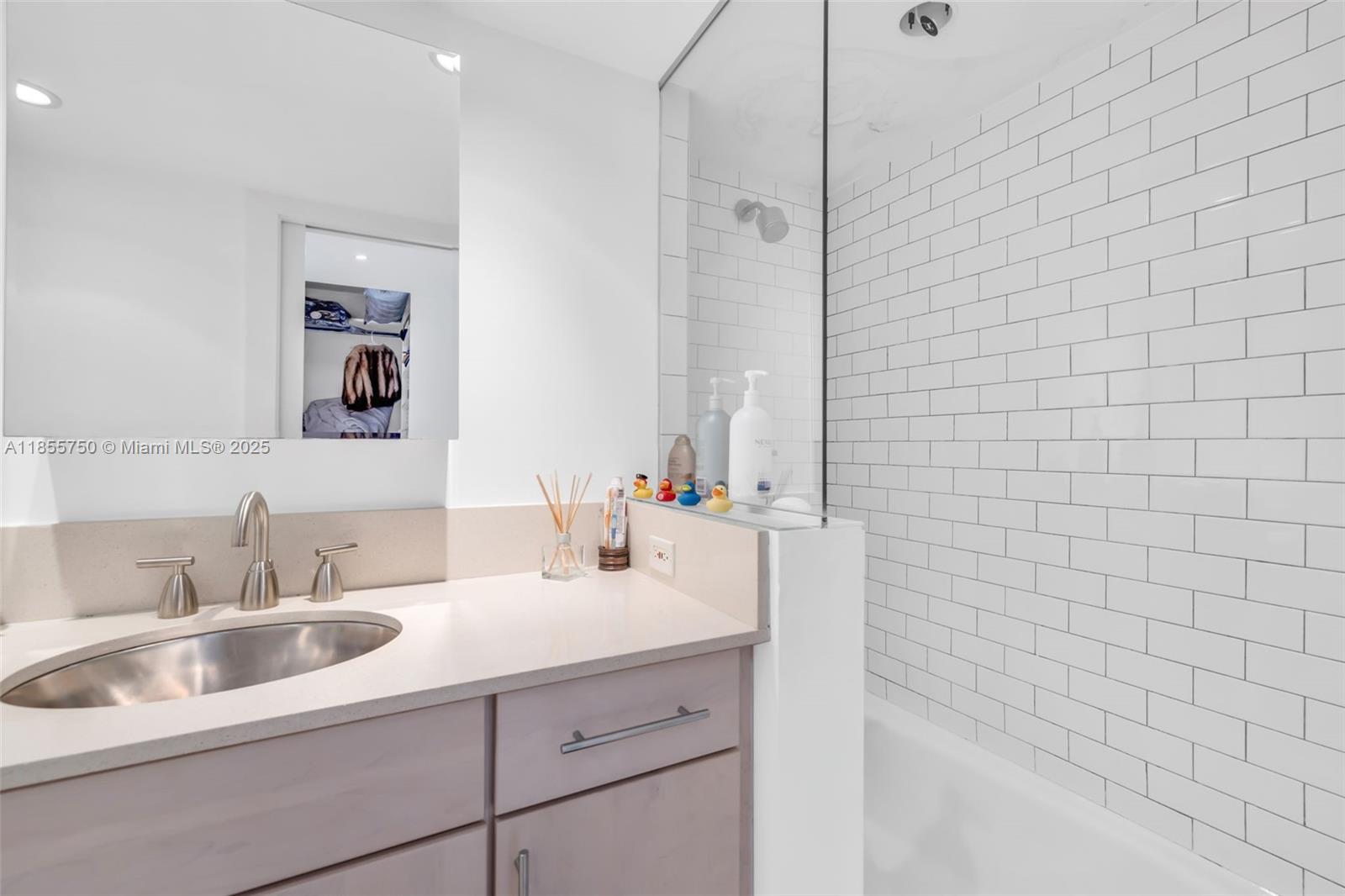 COSTA BRAVA CONDO - Residential