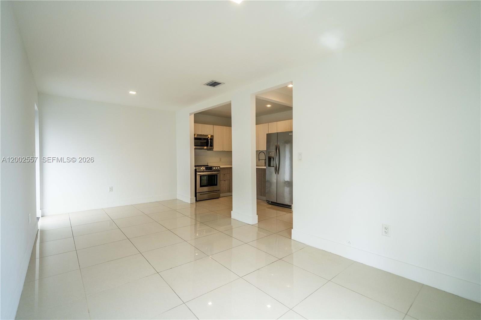 ISLE OF NORMANDY - Residential Lease