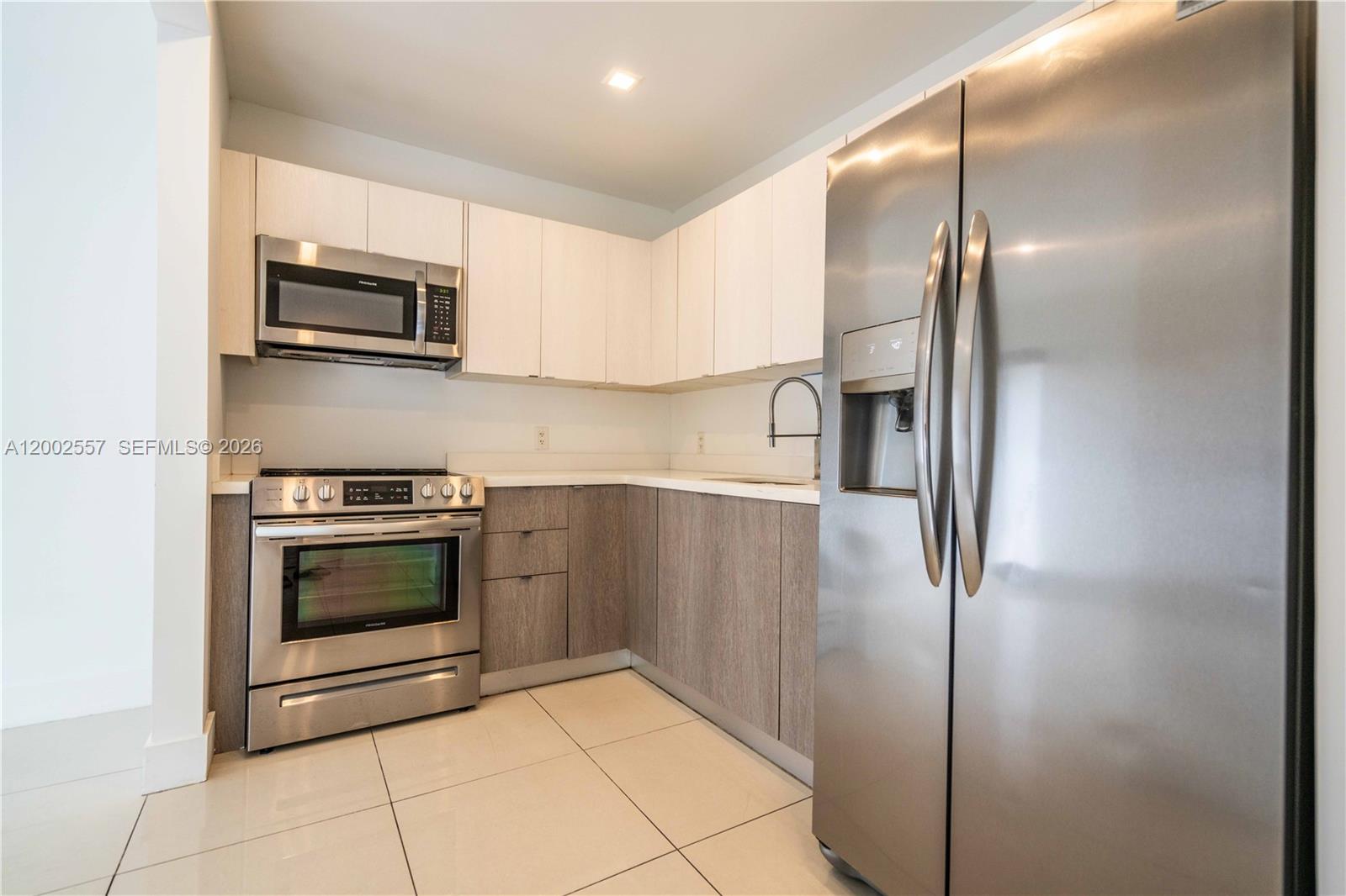 ISLE OF NORMANDY - Residential Lease