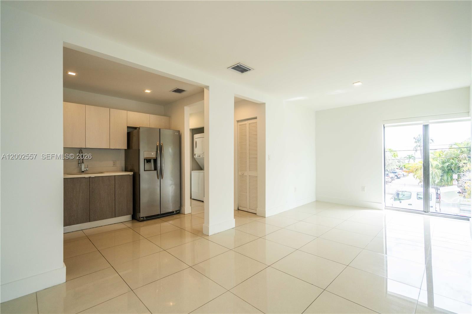 ISLE OF NORMANDY - Residential Lease