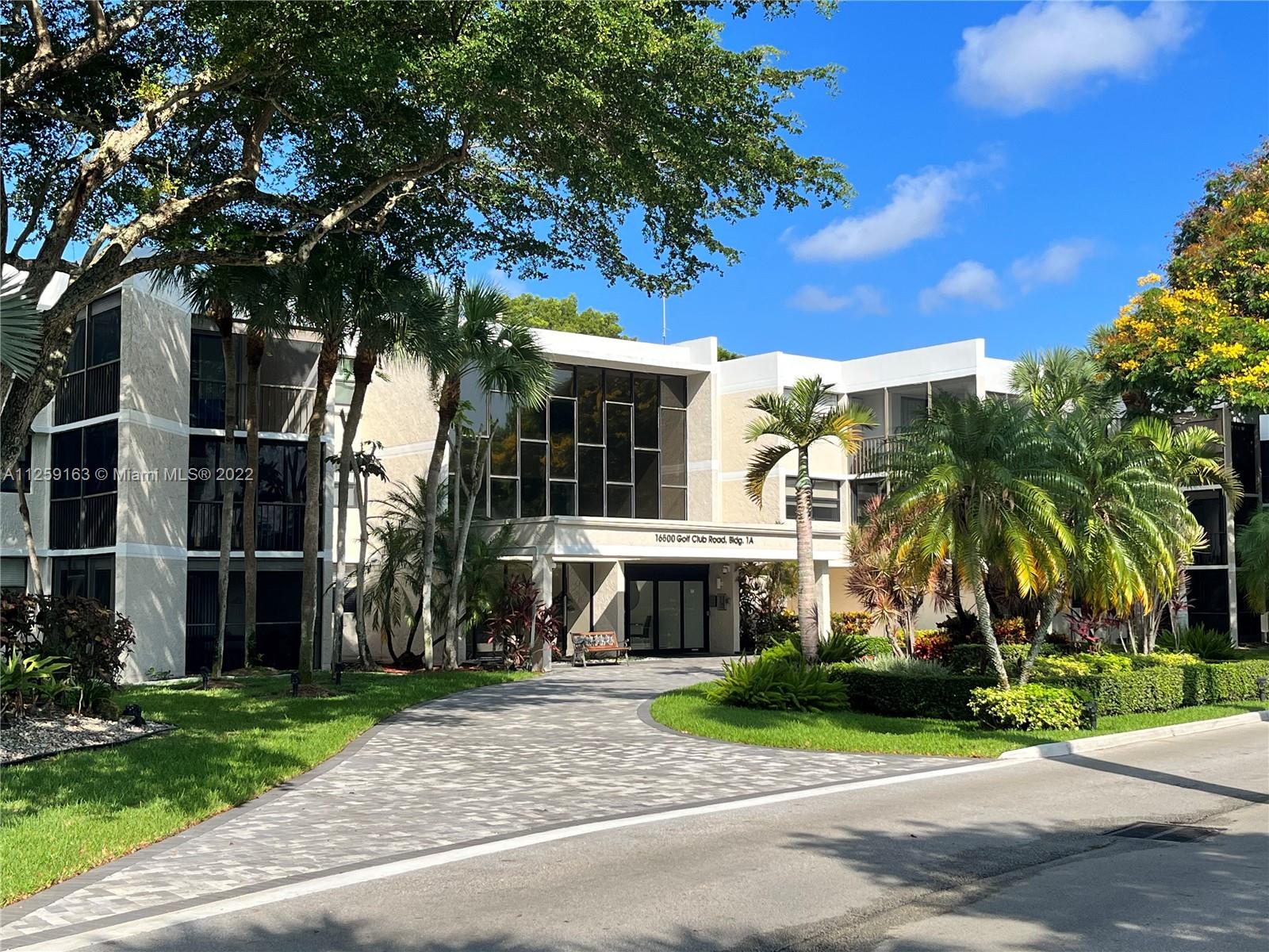 Spacious 2BR/2.5BA fully updated condo in Weston. Top floor corner unit for added privacy. Marbled showers, modern vinyl flooring throughout, impact windows, large screened patio, quartz countertops, stainless steel appliances, full size washer and dryer and tankless water heater. Master bedroom features a walk-in closet and patio access. The building recently underwent a major remodel and the community features a pool and tennis court, plus enjoy all the Bonaventure Town Center Club amenities at no extra cost, such as gym, indoor basketball court, bowling alley, racquetball, roller-skating, and much more. For a list of all of the amenities, visit the Bonaventure Town Center Club website. Excellent location, A-rated schools and close to shopping and major highways. Hurry, it won't last!