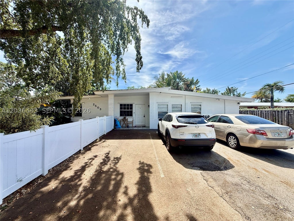 Photo of 2503 NW 5th Ave #1, Wilton Manors, FL 33311 (MLS # A12036463)