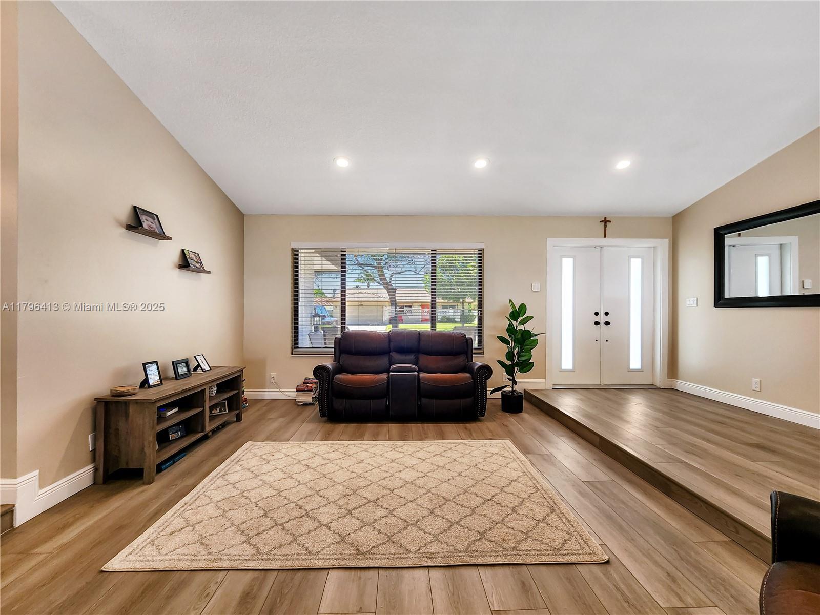 1359 NW 112th Ter