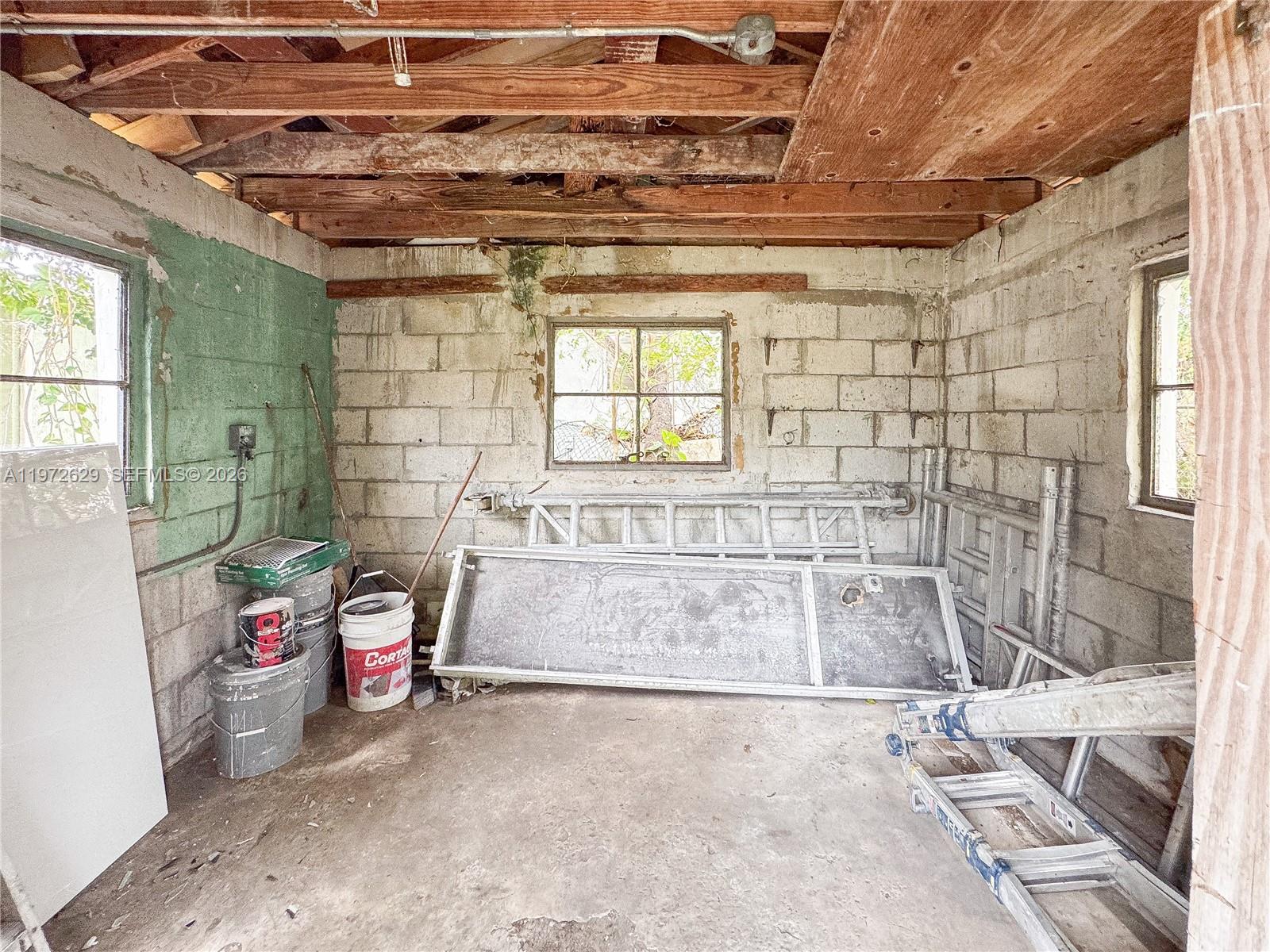 SEVENTH AVE PARK - Residential