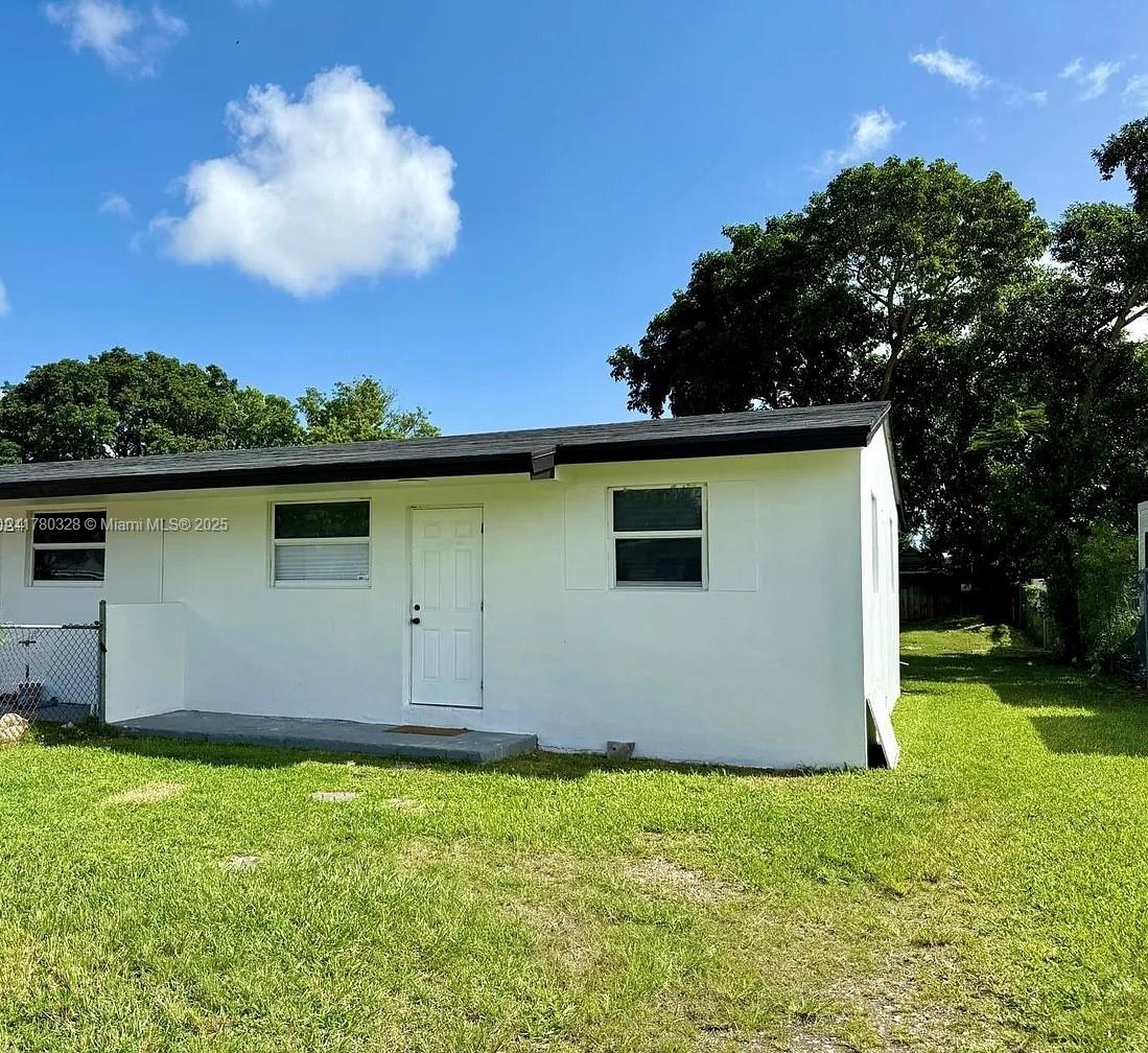 26703 Sw 138th Ct F, Homestead, Miami-Dade County, Florida - 1 Bedrooms  
1 Bathrooms - 