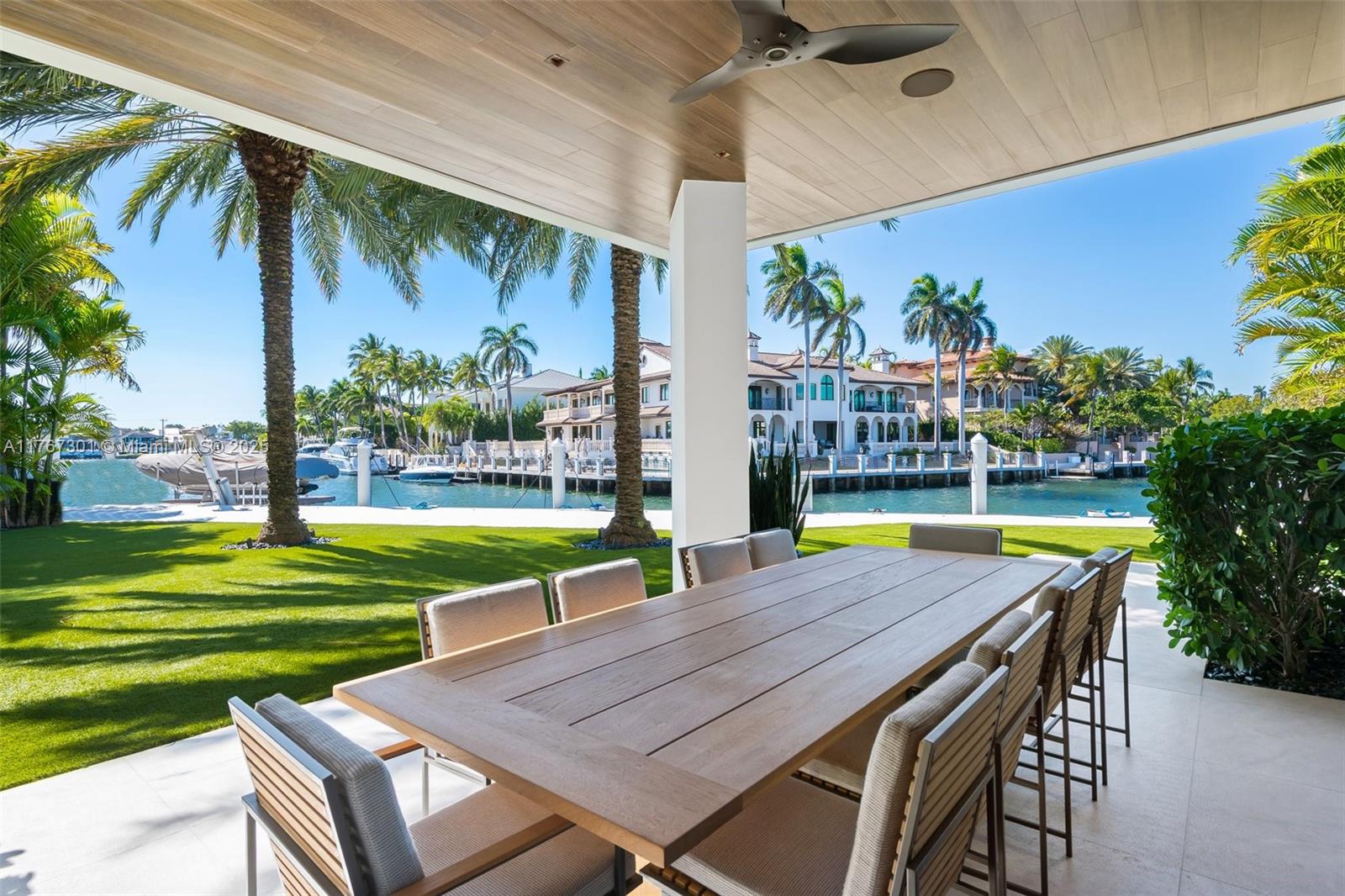 ISLA BAHIA - Residential