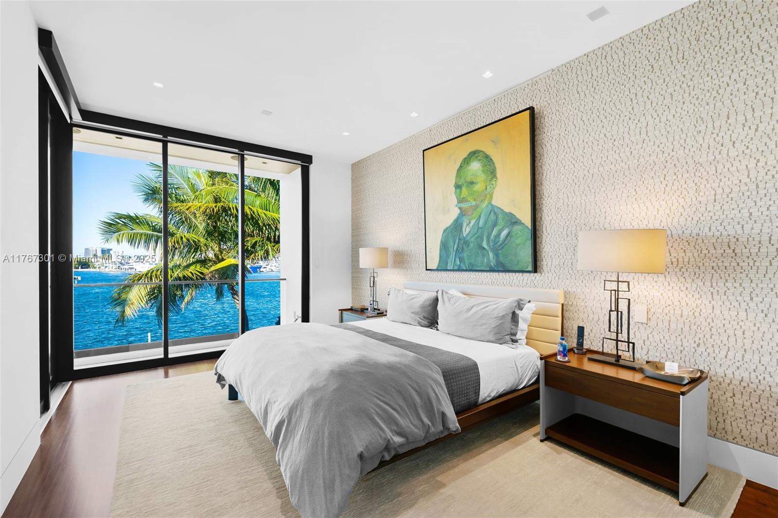 ISLA BAHIA - Residential