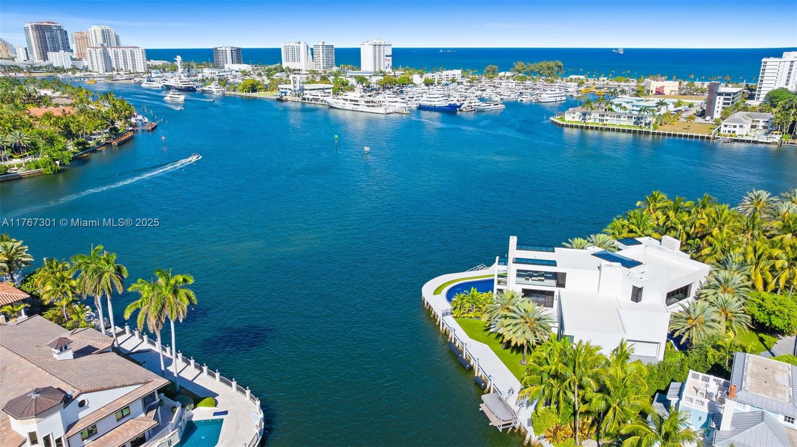 ISLA BAHIA - Residential