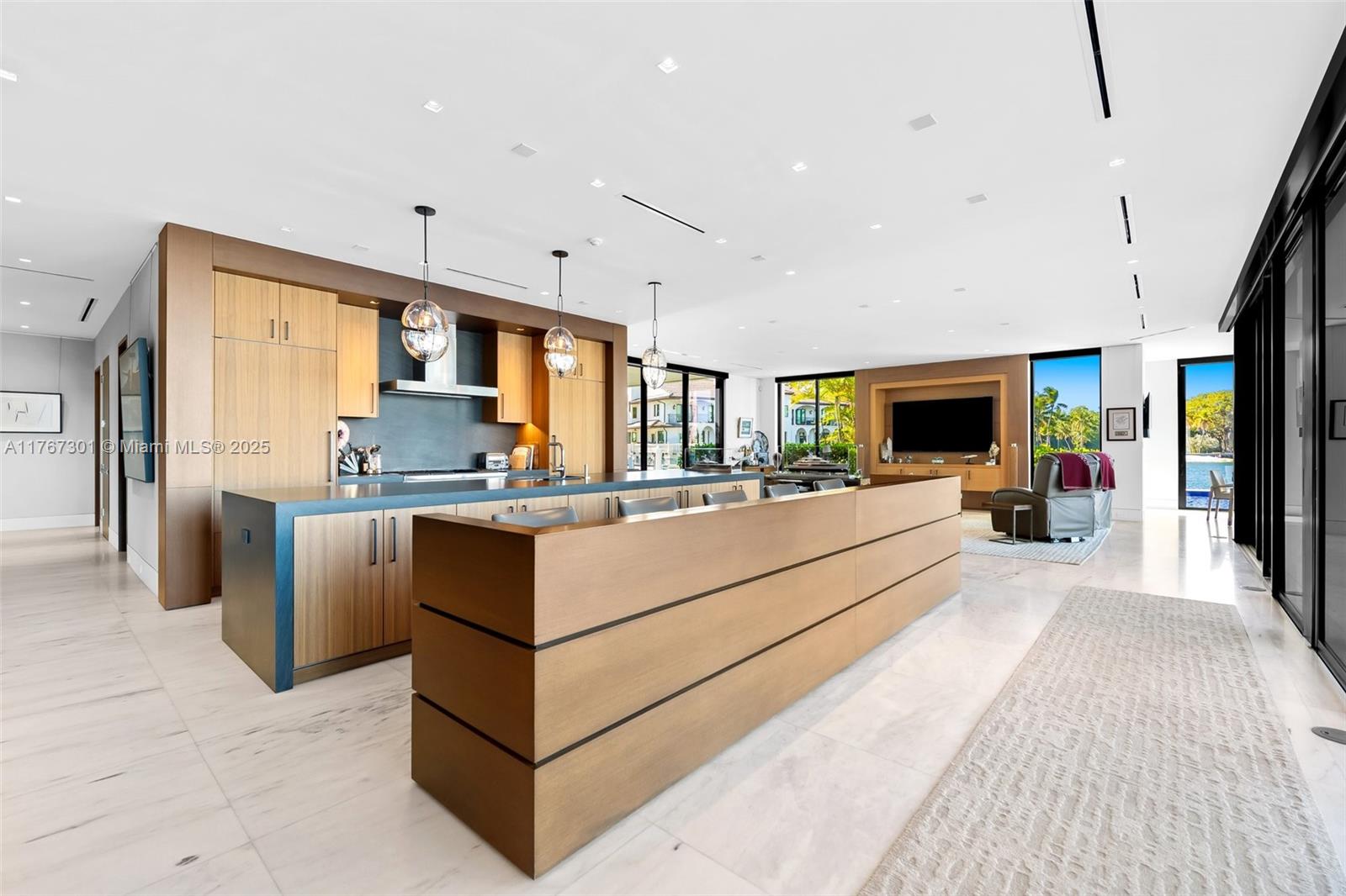ISLA BAHIA - Residential