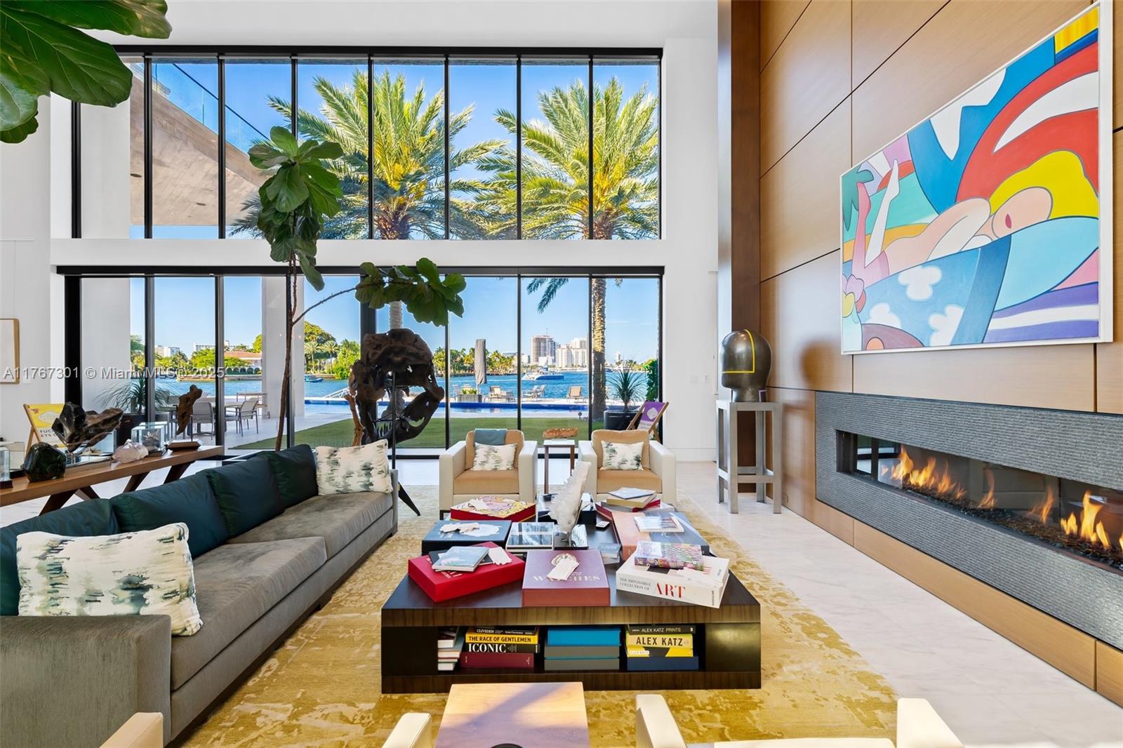 ISLA BAHIA - Residential
