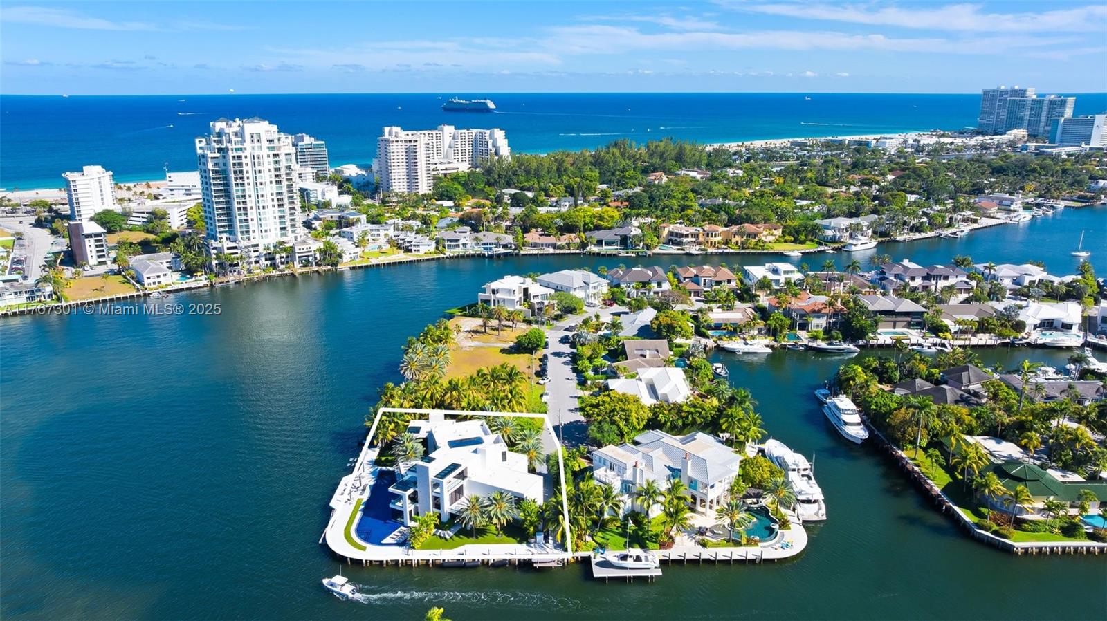ISLA BAHIA - Residential