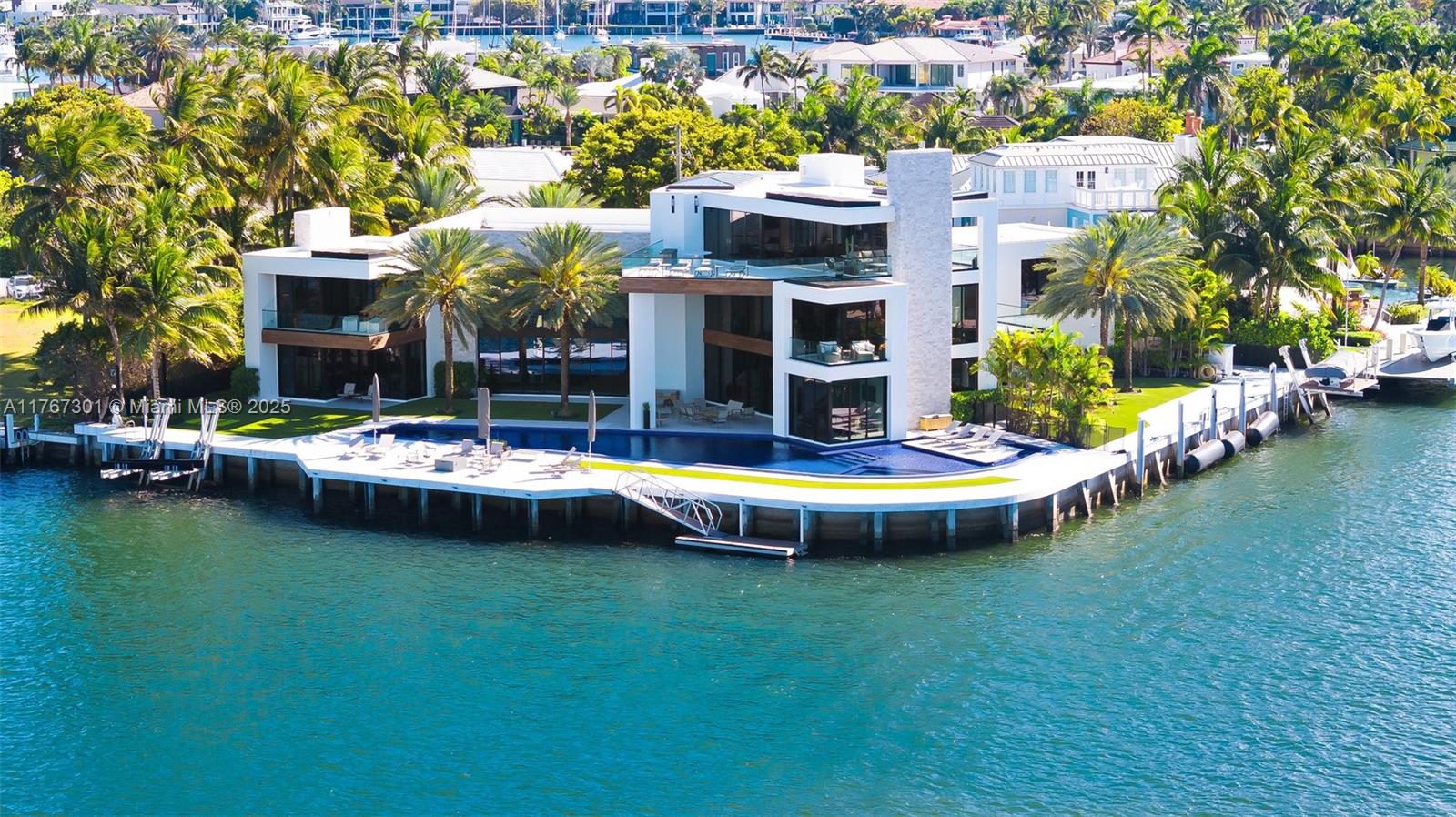 ISLA BAHIA - Residential