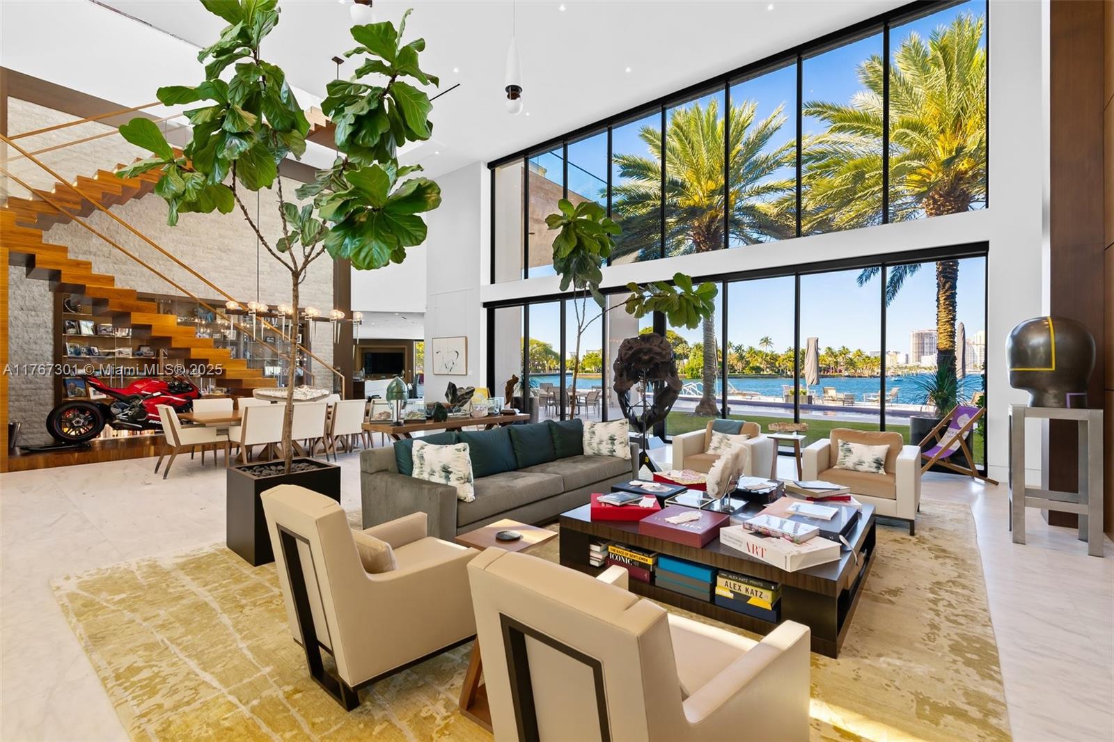 ISLA BAHIA - Residential