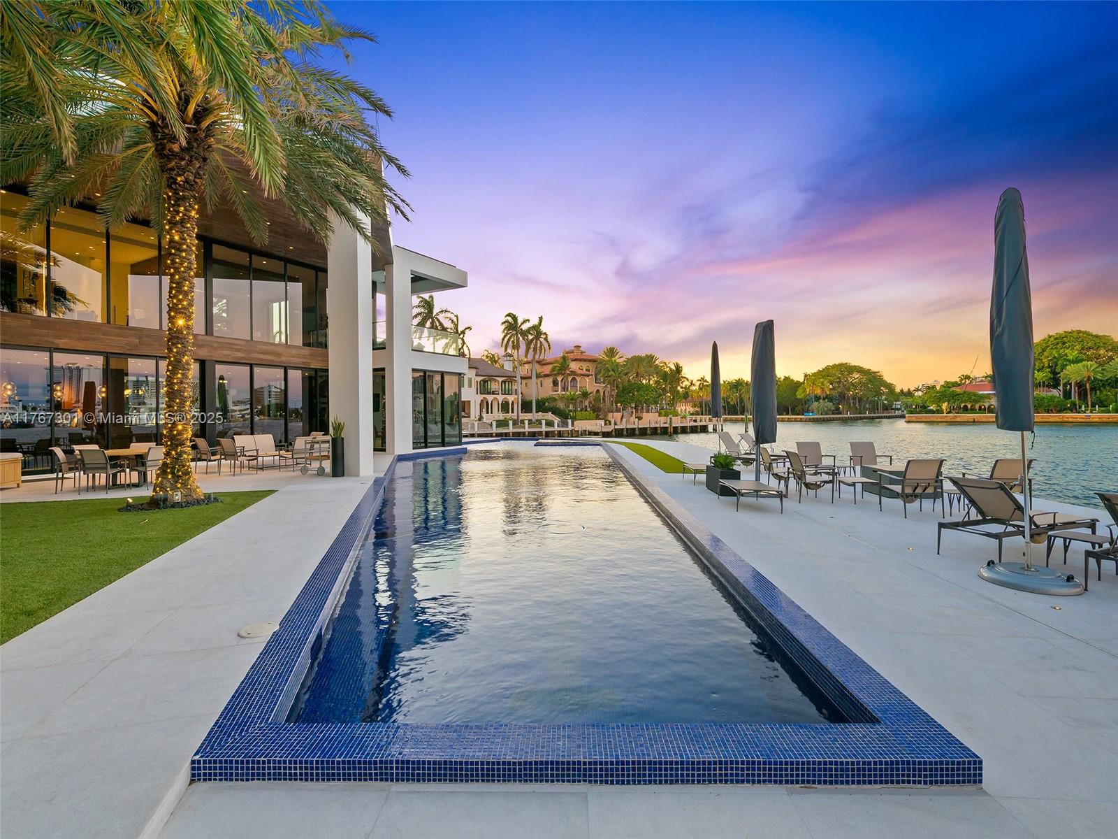 ISLA BAHIA - Residential
