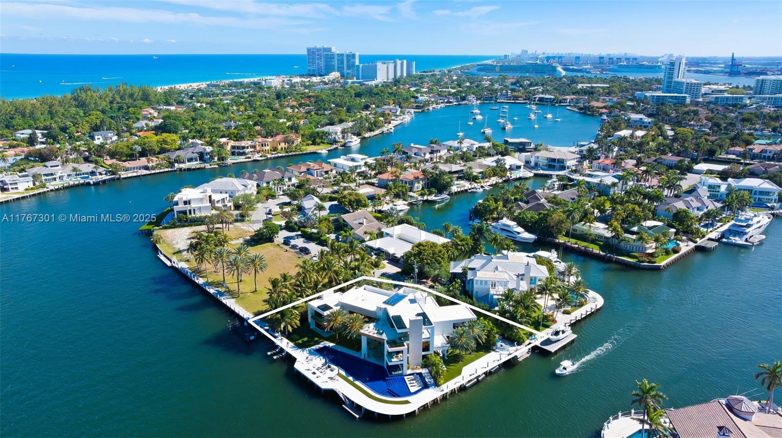 ISLA BAHIA - Residential