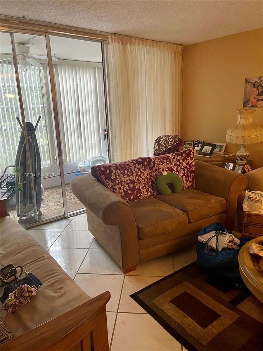 SANDS POINT CONDOMINIUM I - Residential