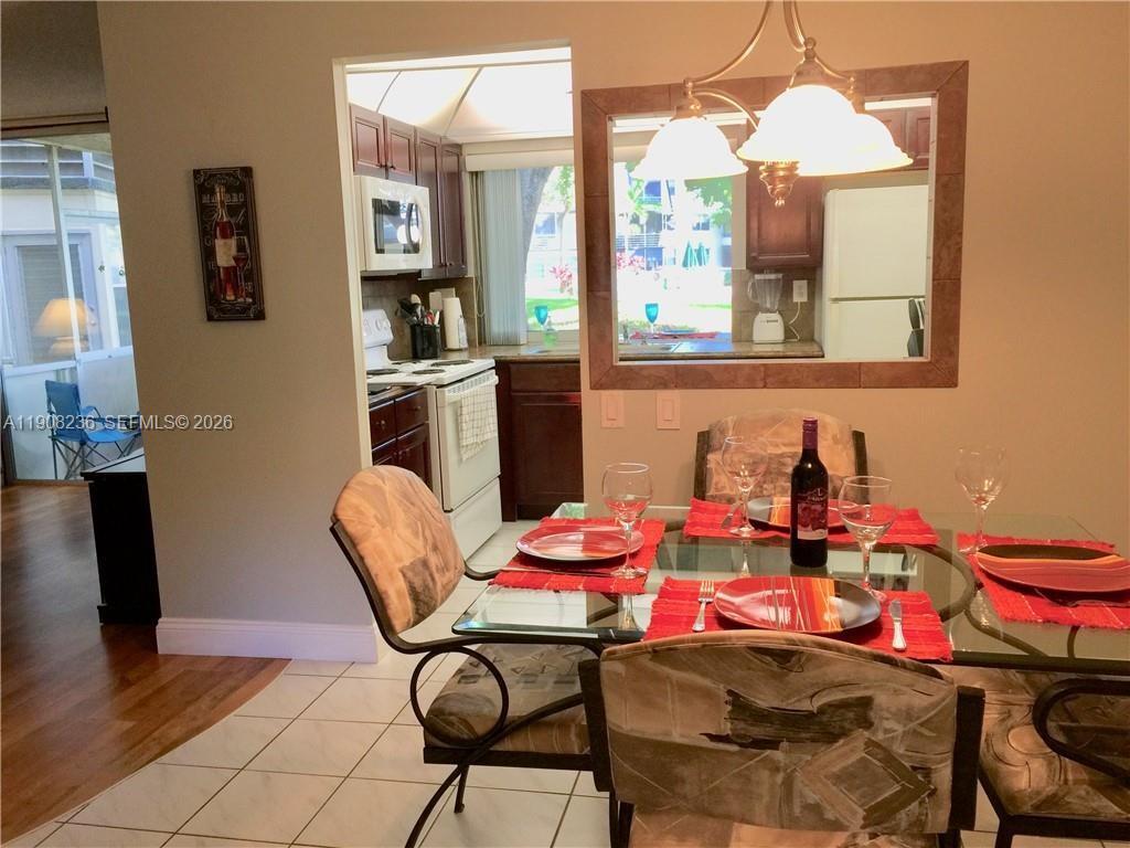 LIME BAY CONDOMINIUM 3 - Residential