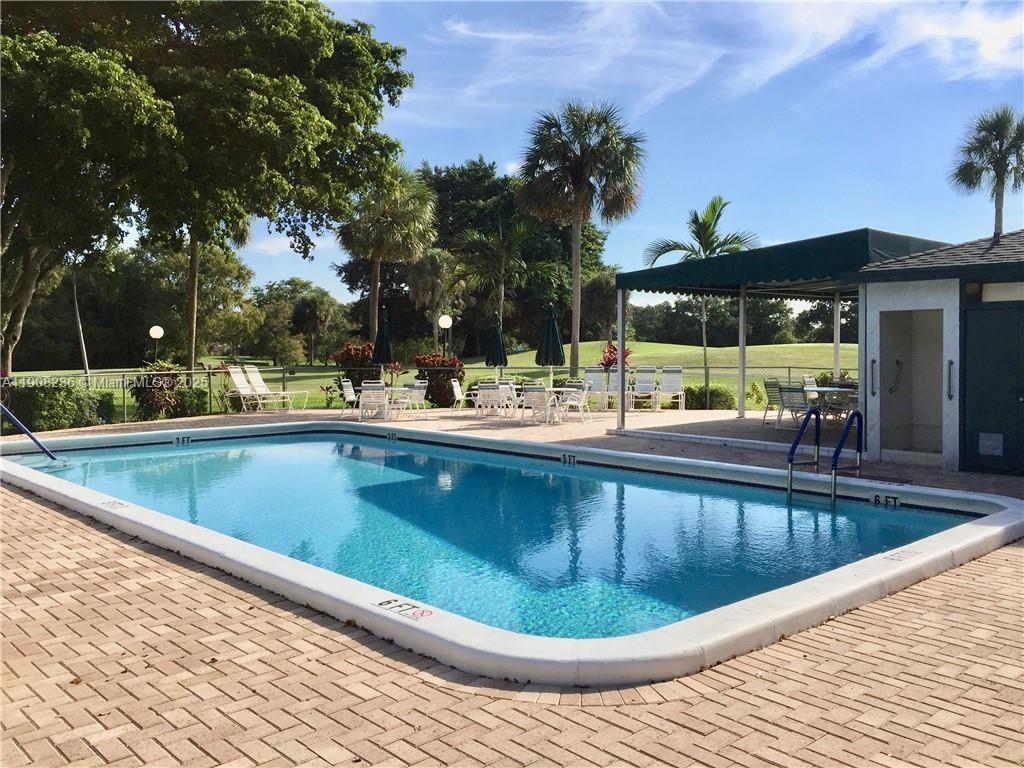 LIME BAY CONDOMINIUM 3 - Residential