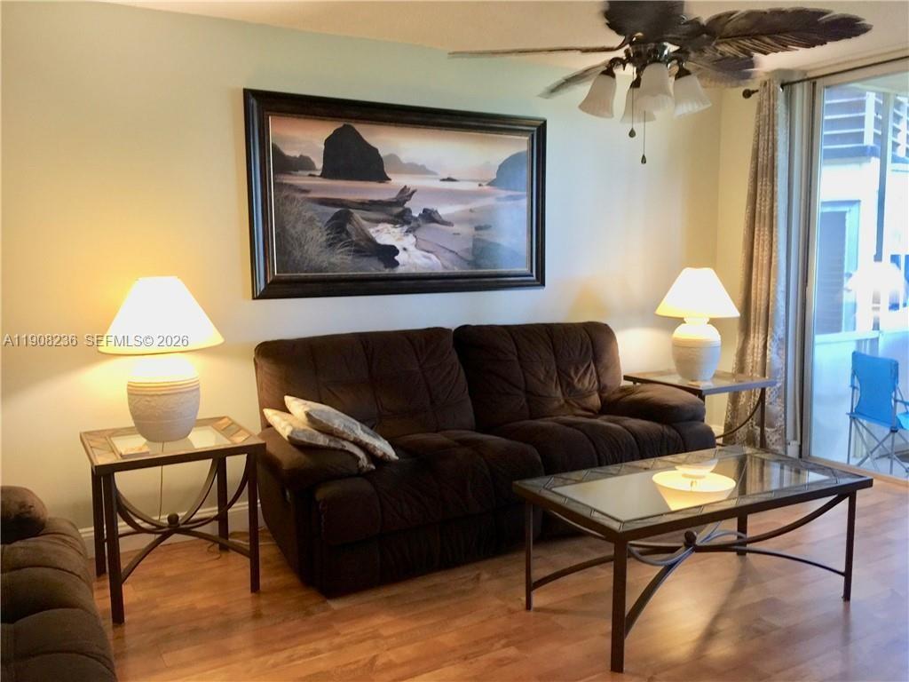 LIME BAY CONDOMINIUM 3 - Residential