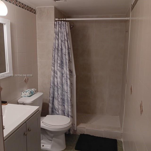 CARLTON BAY CONDO - Residential