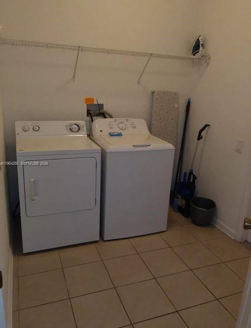 WINDSOR HILLS PHASE THREE - Residential