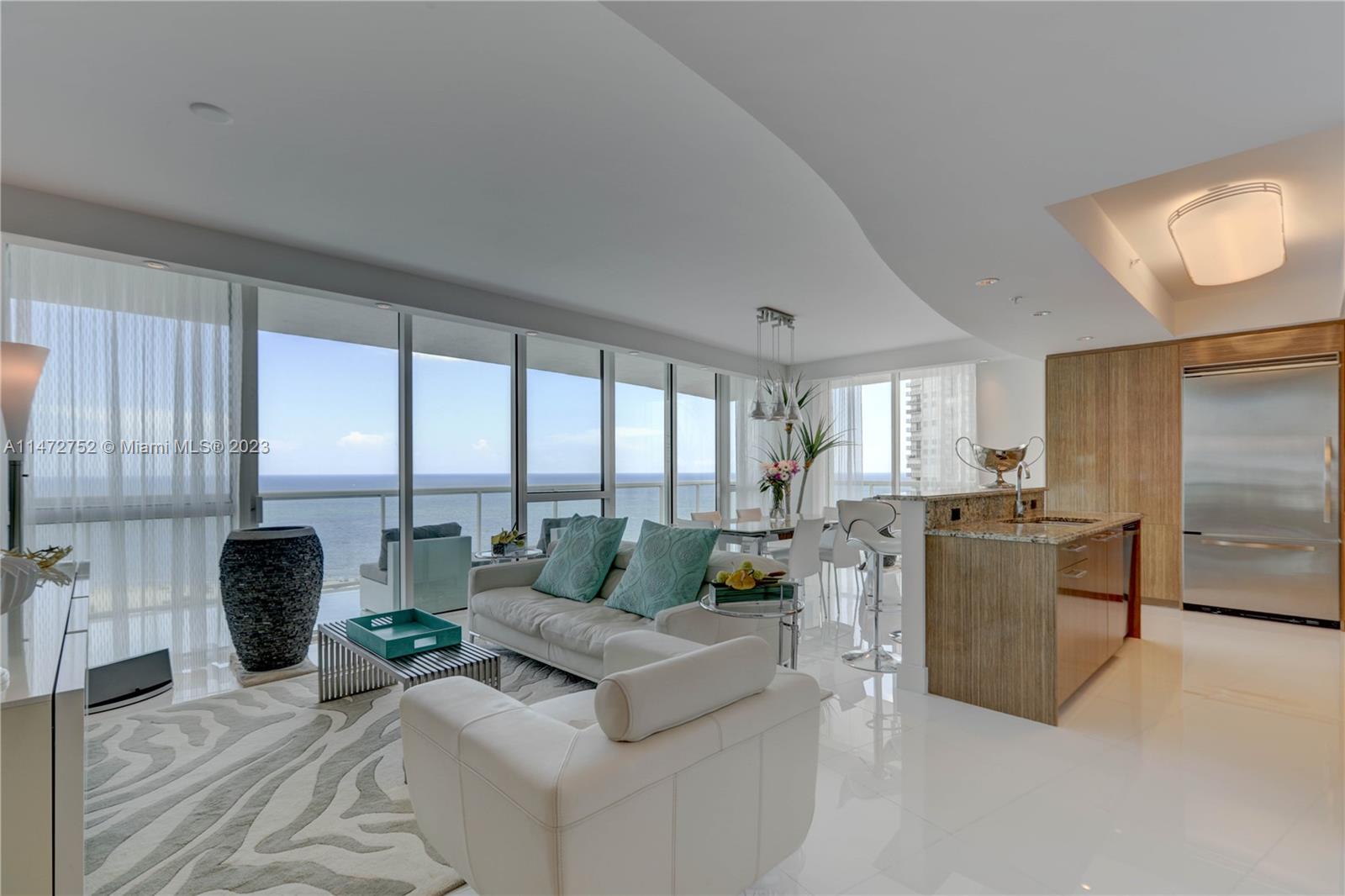 PLAZA AT OCEANSIDE (THE) - Residential