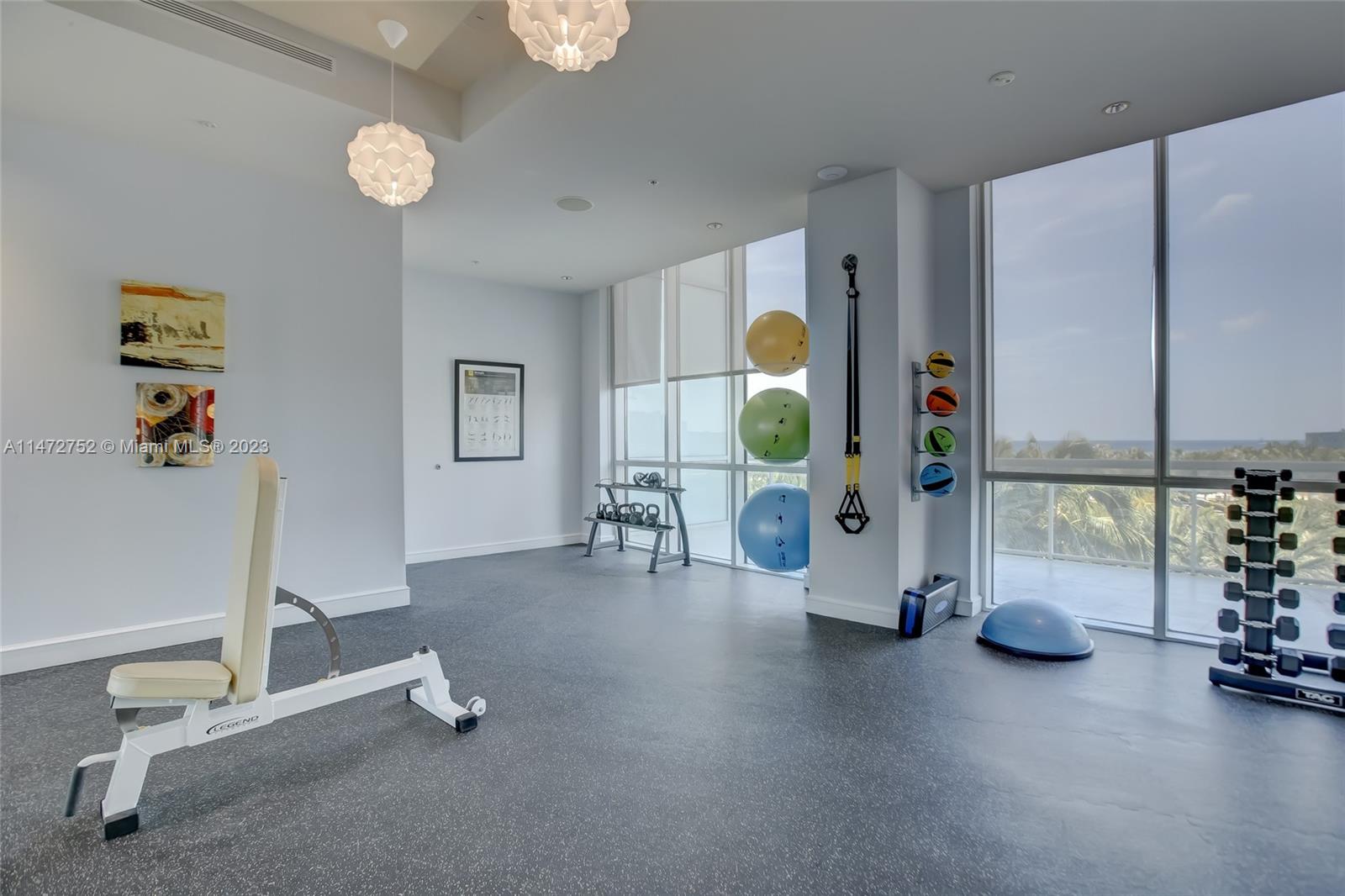 PLAZA AT OCEANSIDE (THE) - Residential