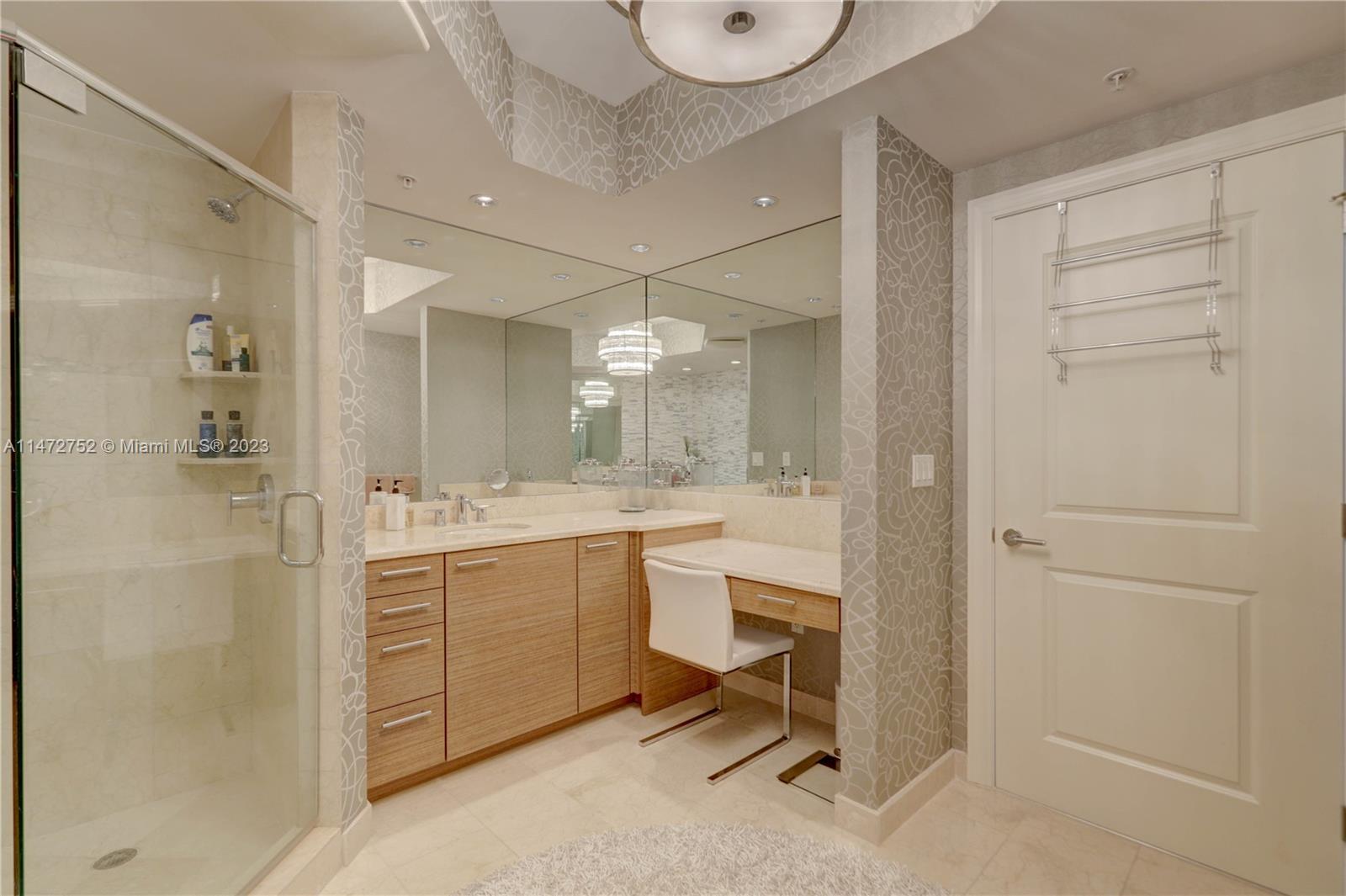 PLAZA AT OCEANSIDE (THE) - Residential