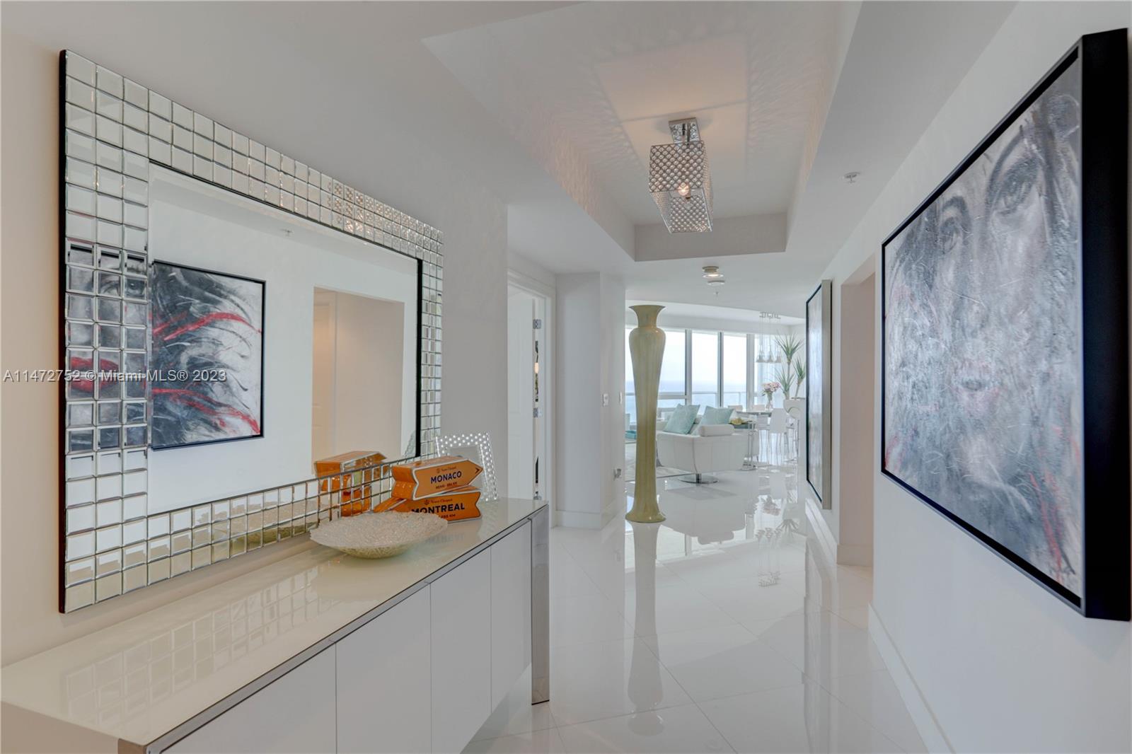 PLAZA AT OCEANSIDE (THE) - Residential