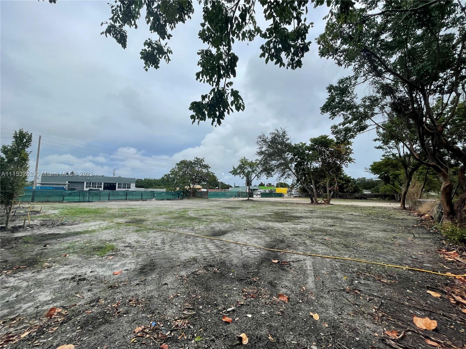 Land approx 30K Sq Ft. Folios 51421160090, 51421160100, 51421160110, 51421160120 totaling 29,331 sq ft corner lot on Pembroke Rd in between I95 and US1 / S Federal Hway. This is a perfect opportunity for multiple uses including the development of a Restaurant, Banking Center, Medical Office, Retail, Grocery, Service Station, Automotive, and other uses, etc.