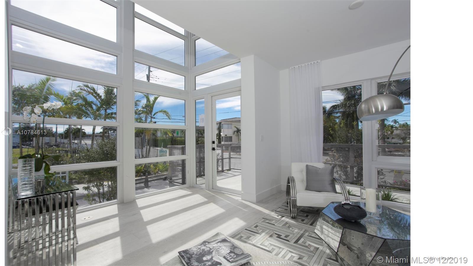 Iris on the Bay - Residential